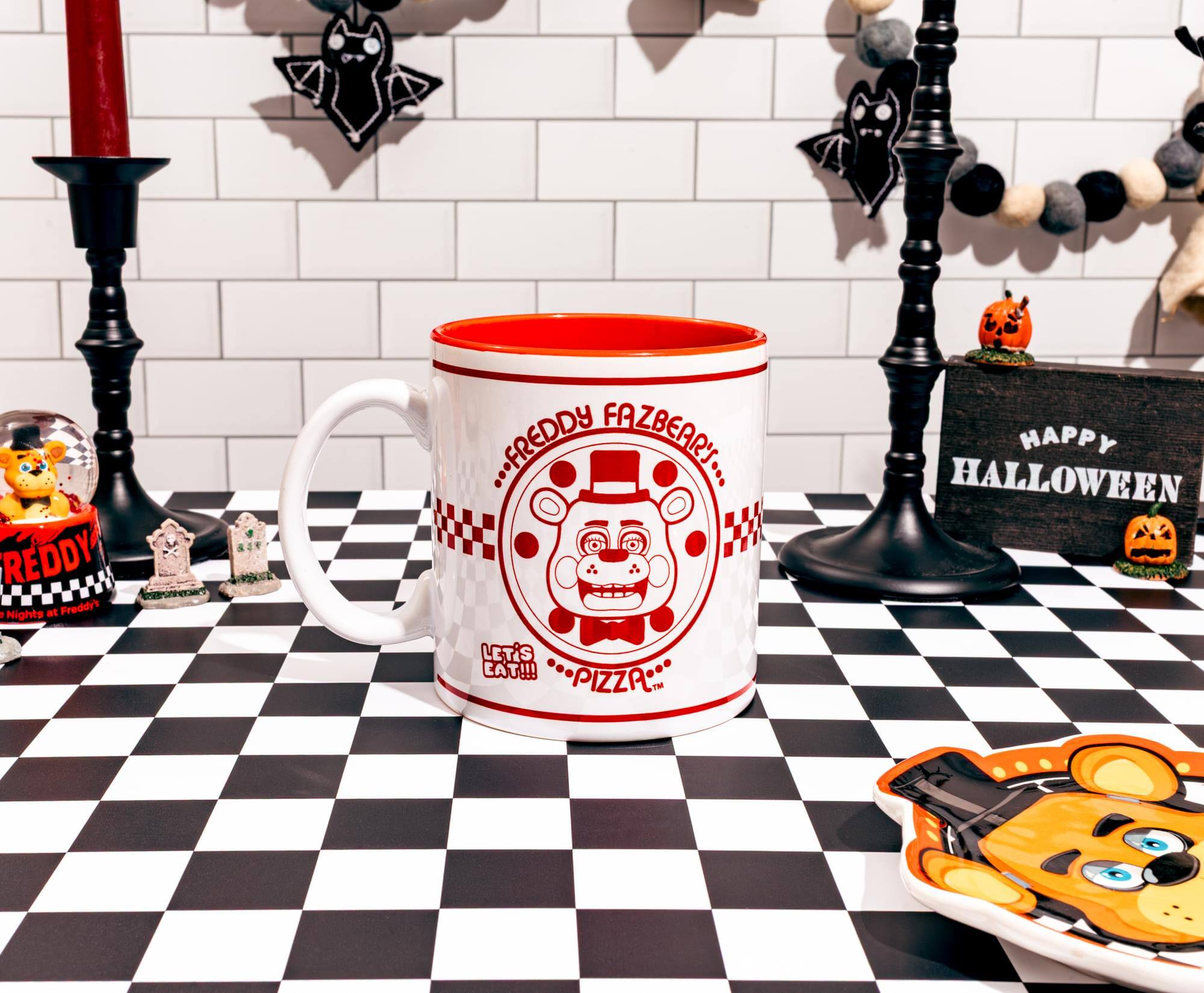 - Freddy Fazbear's Pizza
- Let's Eat!!! ...Pizza
- Happy Halloween
- Freddy Nights at Freddy's