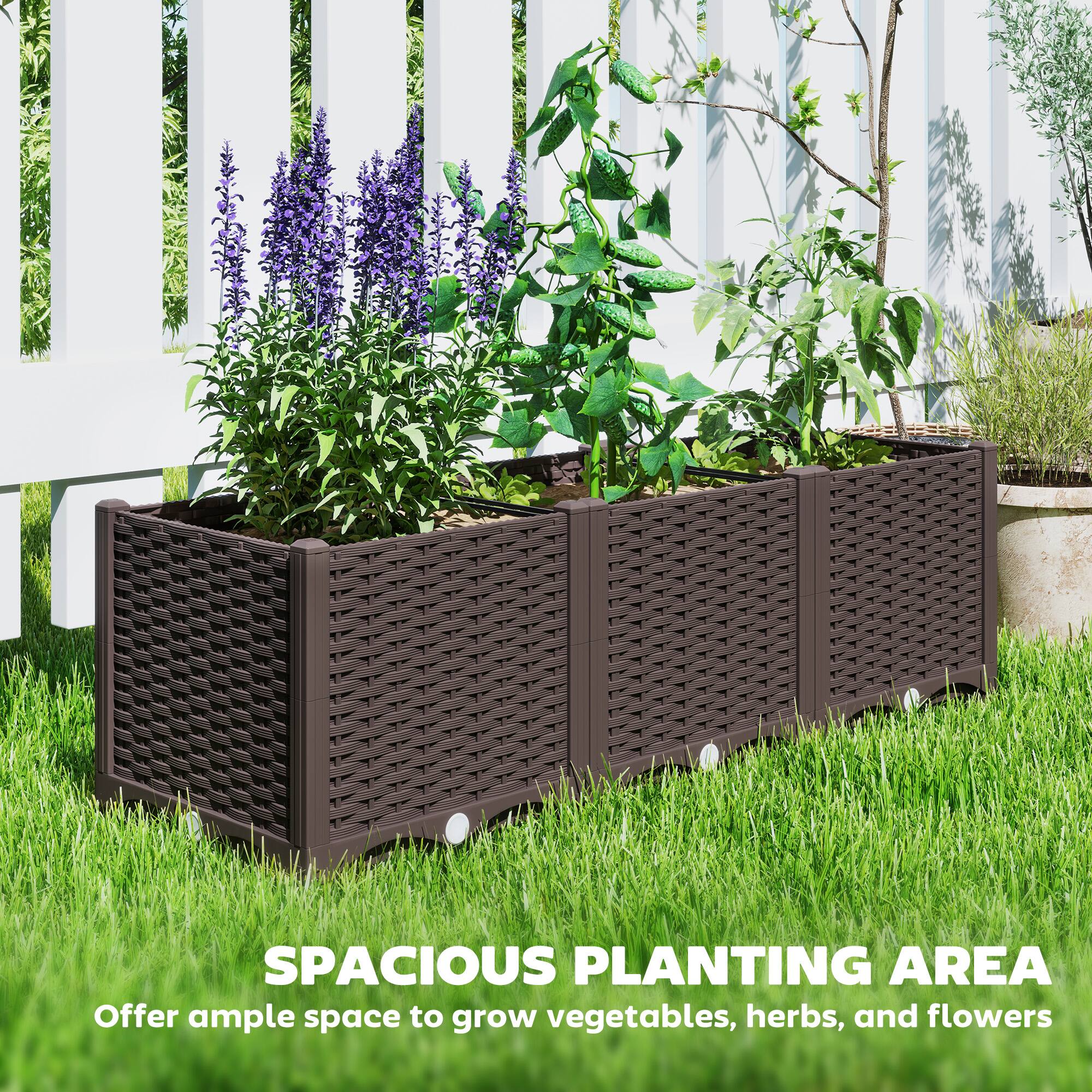 SPACIOUS PLANTING AREA
Offer ample space to grow vegetables, herbs, and flowers.