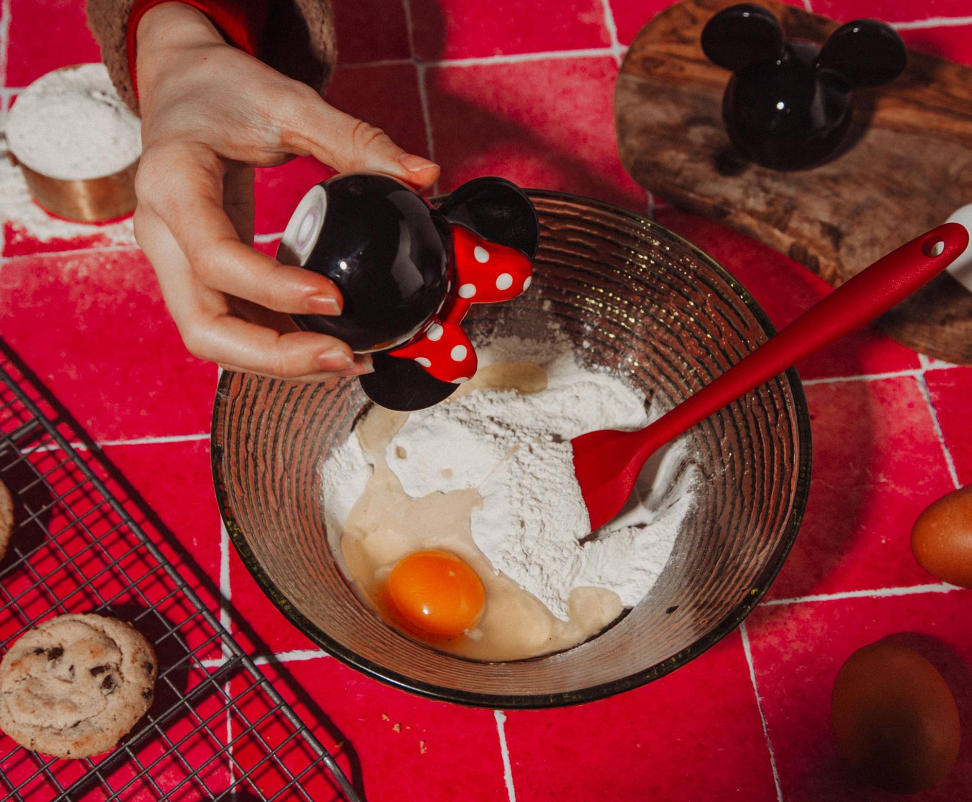 Alt View 3. Silver Buffalo - Disney Mickey and Minnie Mouse Ceramic Salt and Pepper Shakers | Set of 2 - Black.