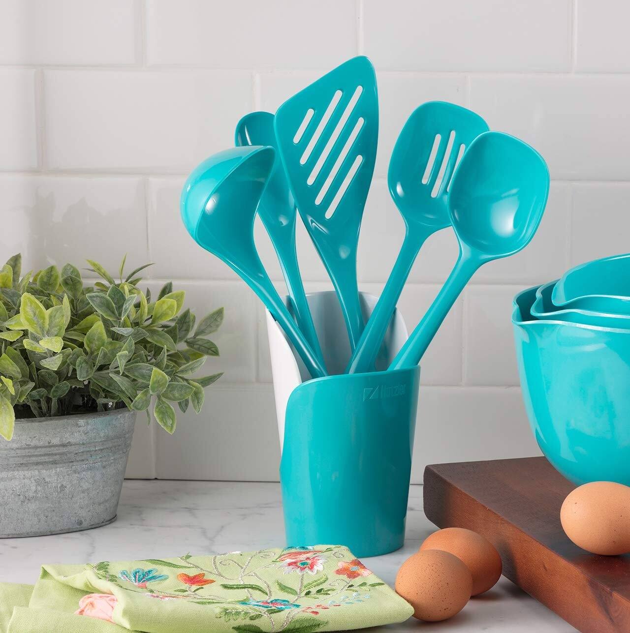Angle. Hutzler - 6-piece Melamine Cooking Utensils Set and Storage Crock - Turquoise - Turquoise.