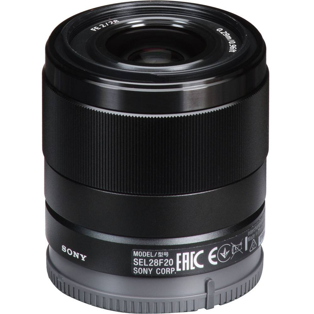 FE 2/28  
0.29m/0.96ft  
SONY MODEL/ SEL28F20  
SONY CORP.  
E AICC