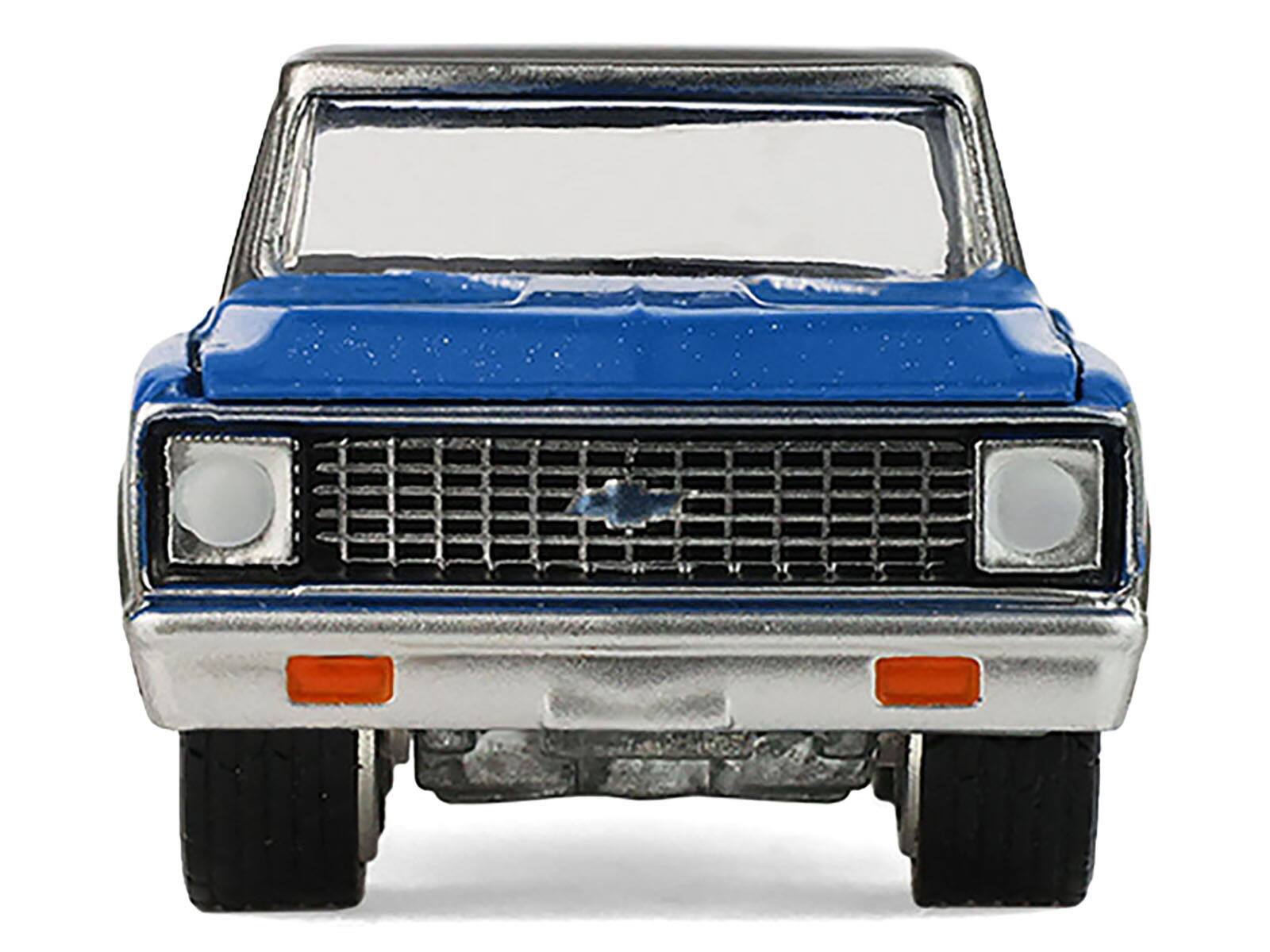 Back. Greenlight - 1972 Chevrolet Cheyenne C10 Short Bed Pickup Truck Electric Blue Gunmetal Gray Metallic Greenlight 1/64 Diecast - Blue.