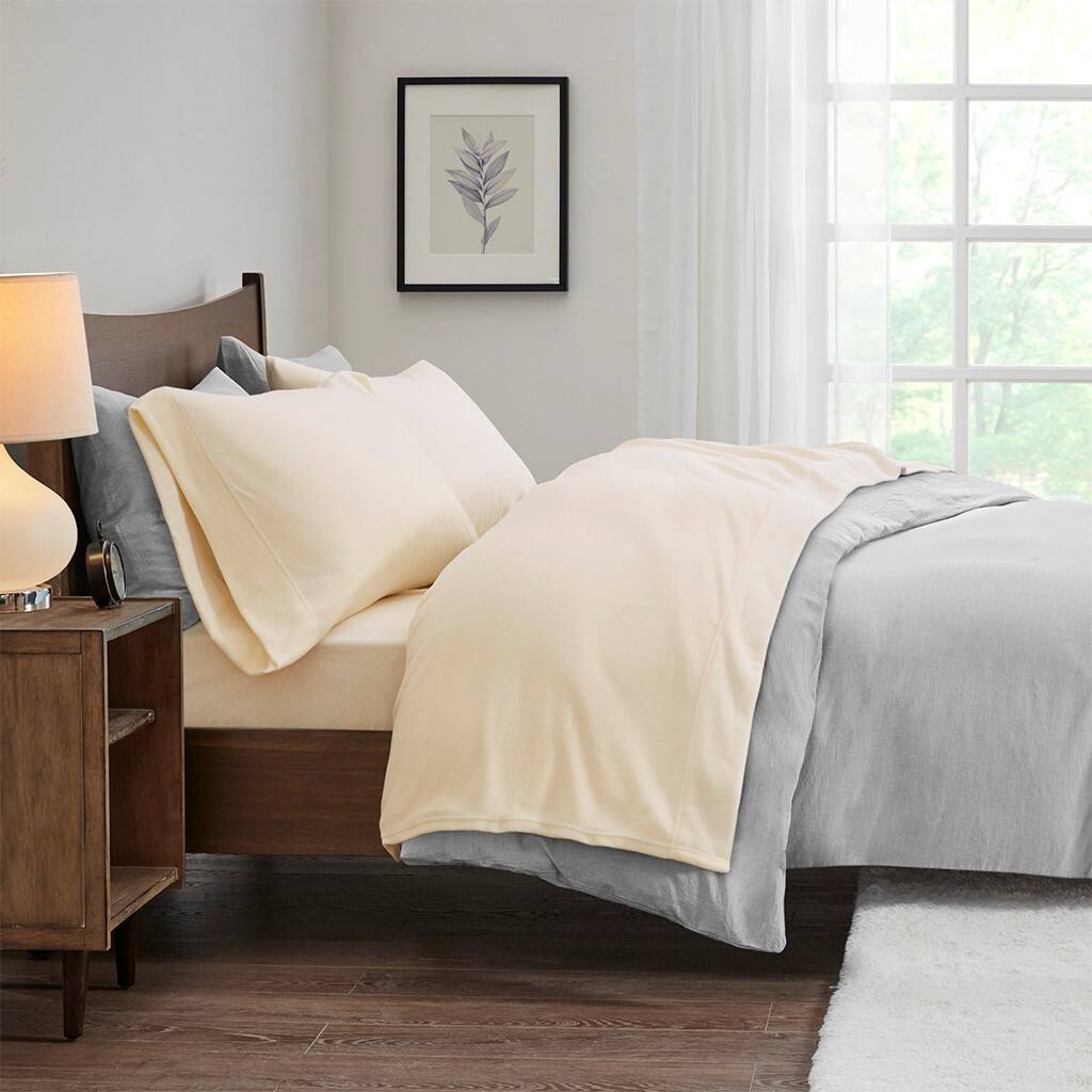 Alt View 1. Gracie Mills - Gracie Mills Lenora Microfleece Cozy Sheet Set - Ivory.