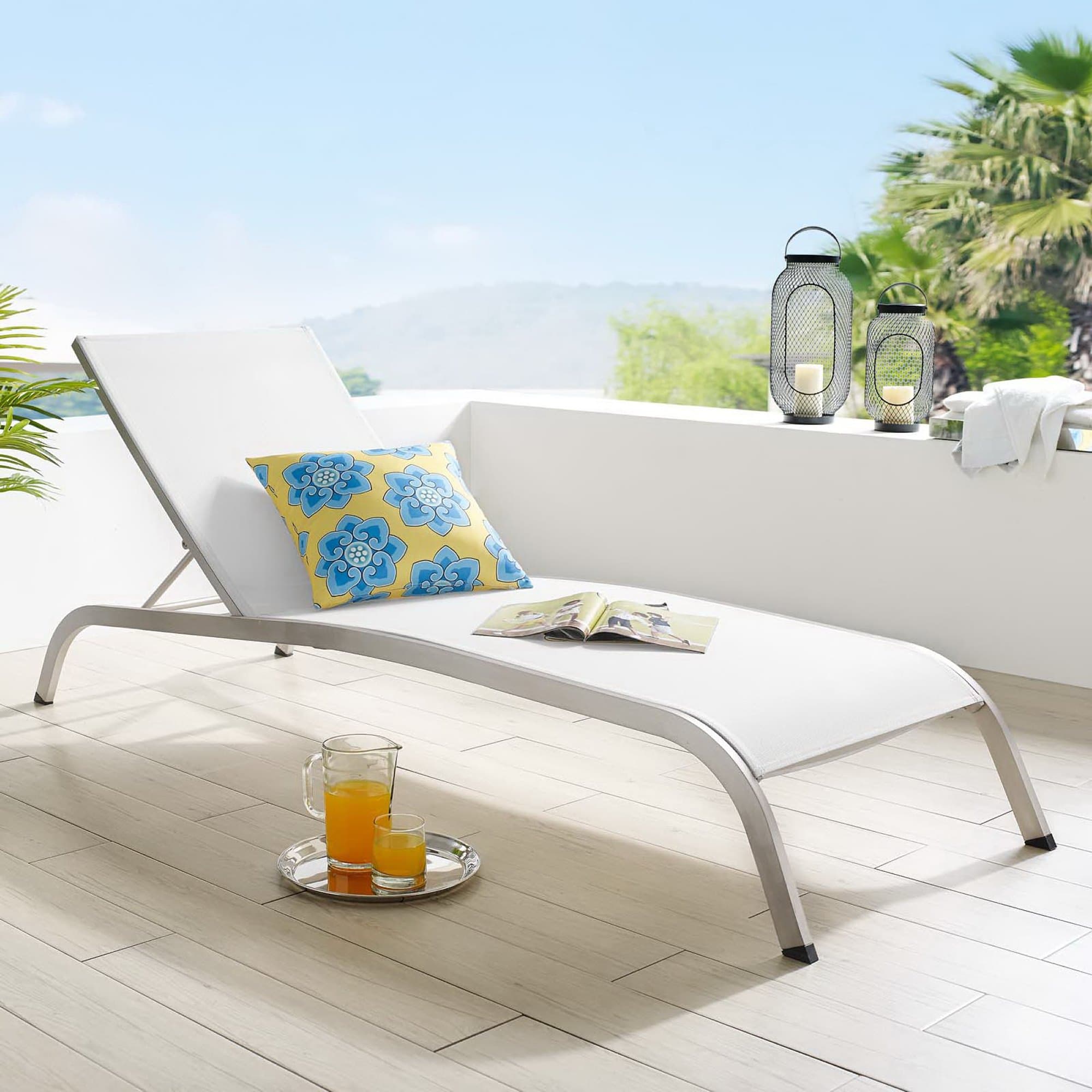Savannah Mesh Chaise Outdoor Patio Aluminum Lounge Chair by Modway - White