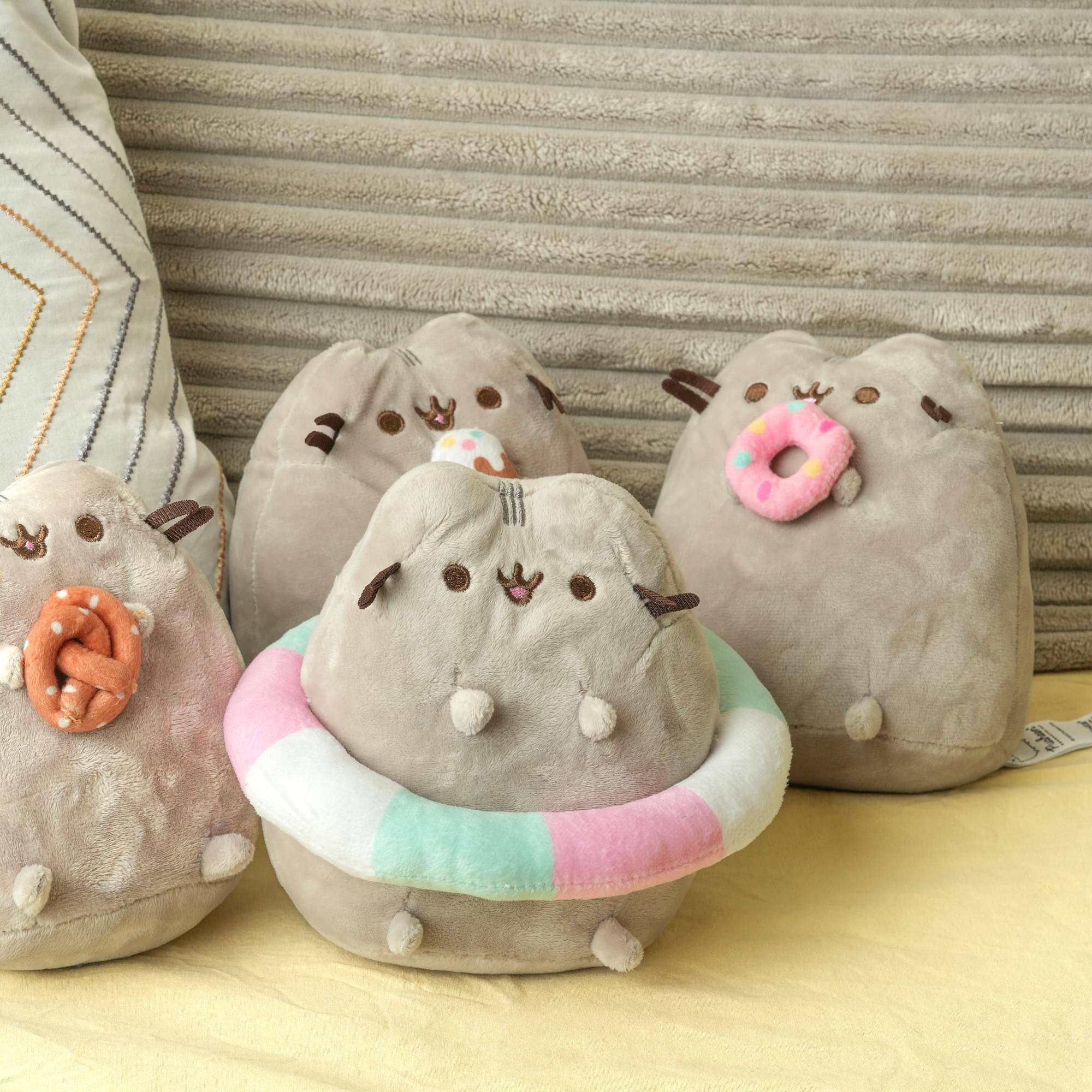 Alt View 6. Fiesta - Pusheen 6.5 Inch Plush | Pusheen with Floatie - Multi-Color.