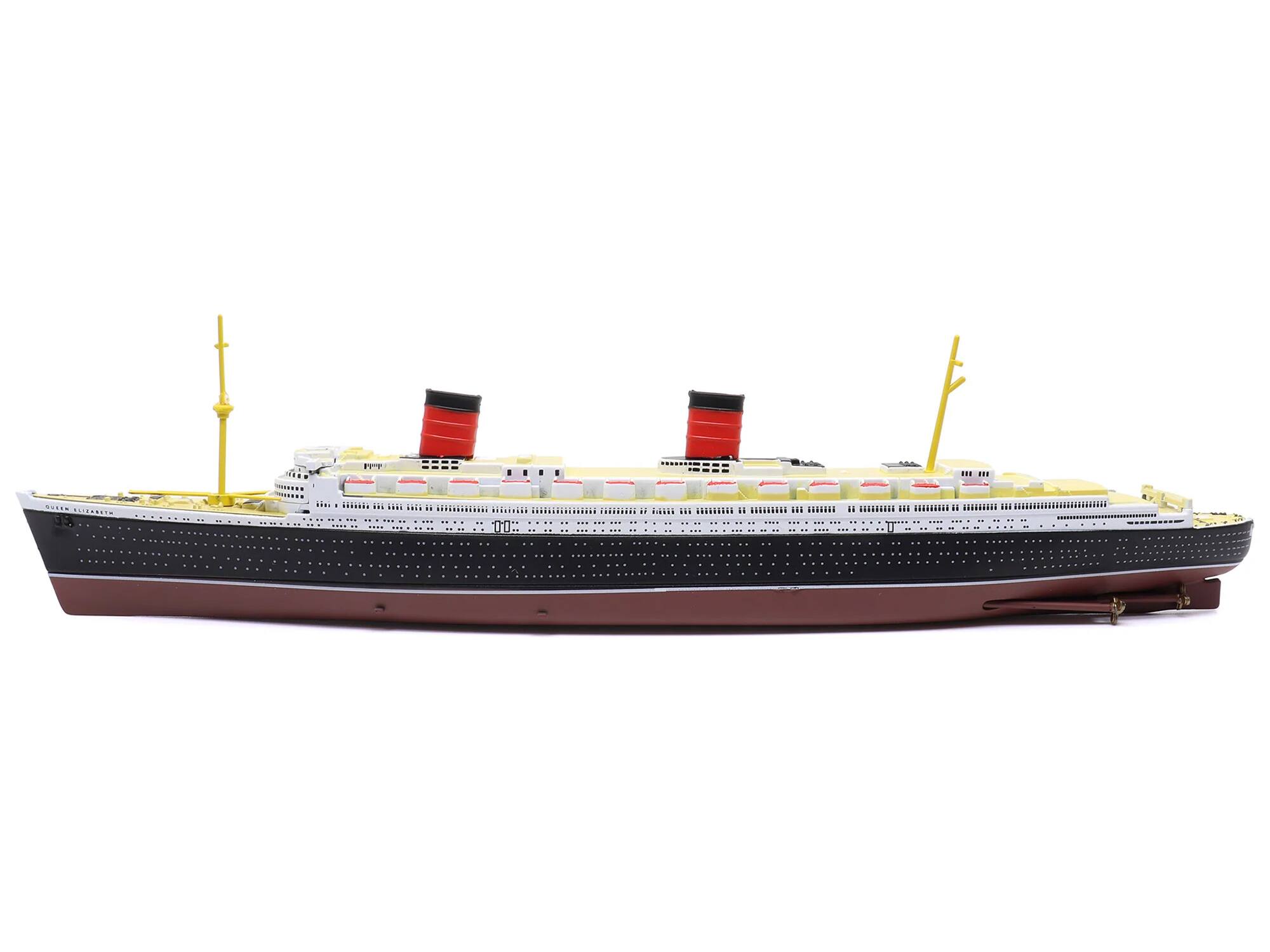 Alt View 3. Panzerkampf - RMS Queen Elizabeth Passenger Ship 1/1250 Diecast Model by Legendary Cruise Ships.