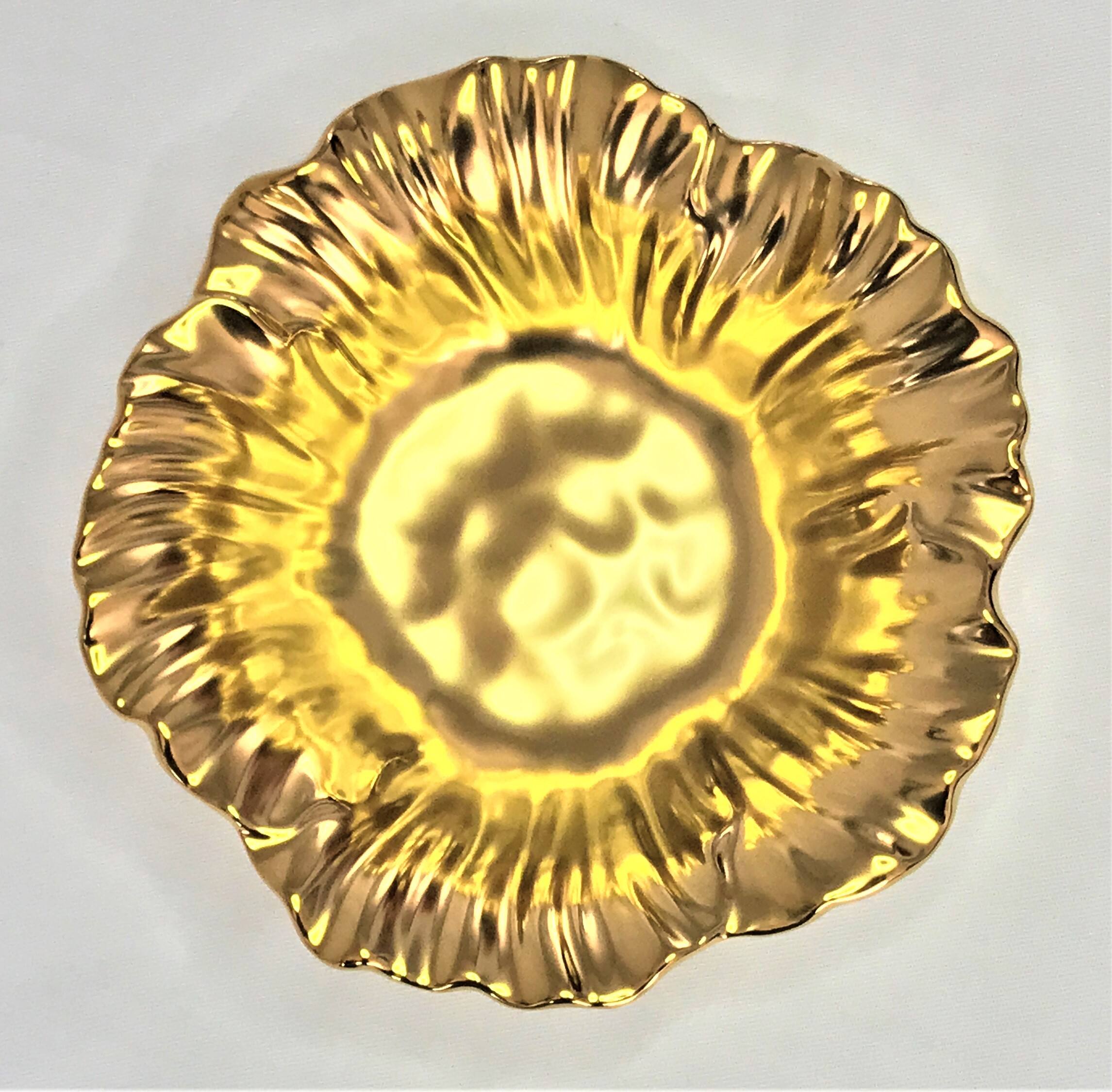 Front. Jiallo - Botanic Collection Titanium Porcelain Sunflower bowl 11.5" - Gold.