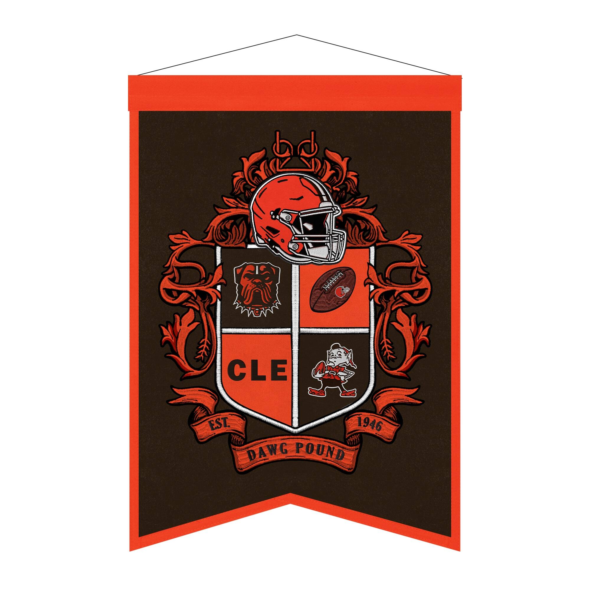 b mr Hit CLE EST. 1946 DAWG POUND