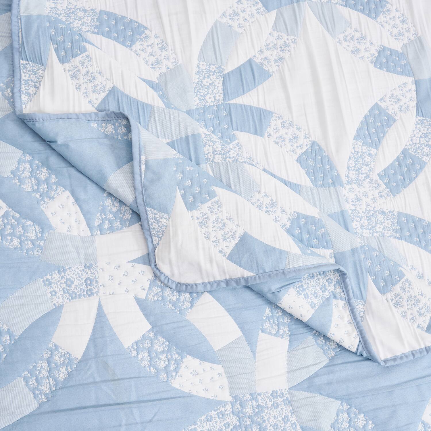 Alt View 1. Greenland Home Fashions - Greenland Home Fashions 100% Jacquard Woven Polyester Wedding Ring Accessory Throw Blue - Blue.