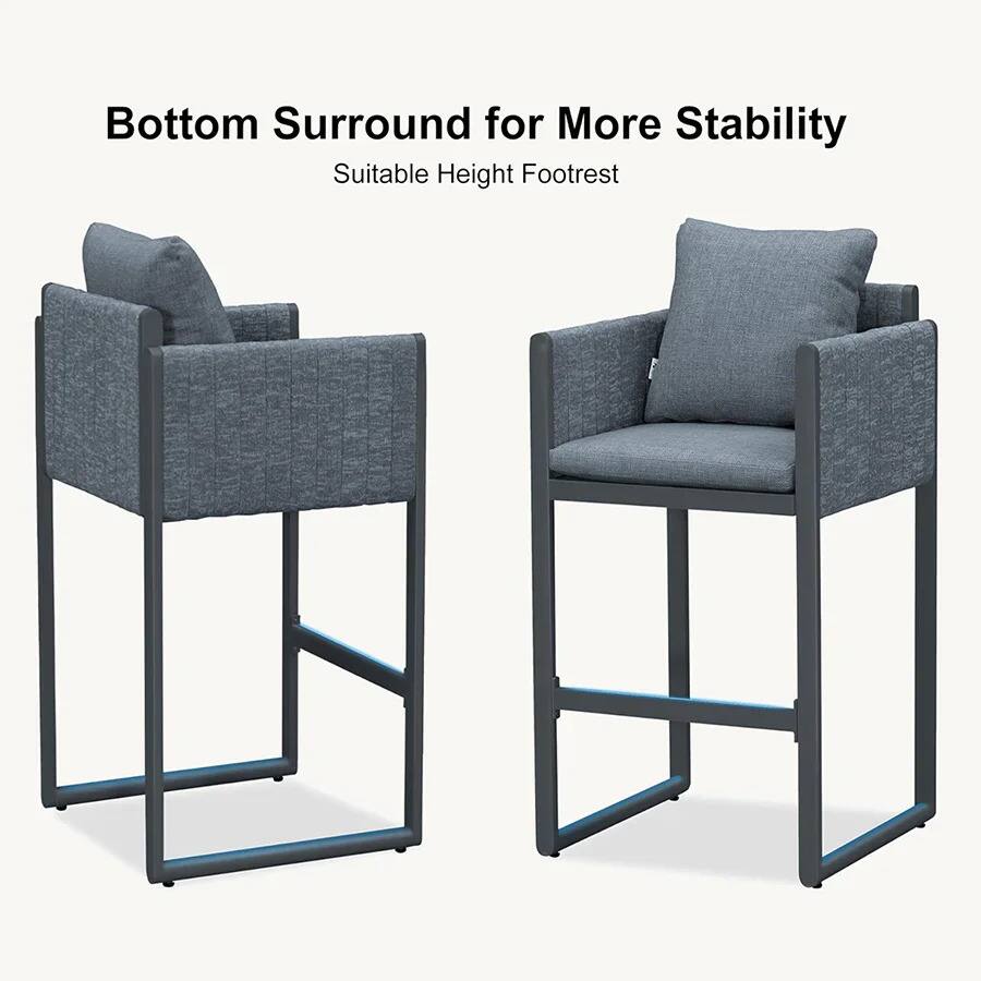 Bottom Surround for More Stability  
Suitable Height Footrest