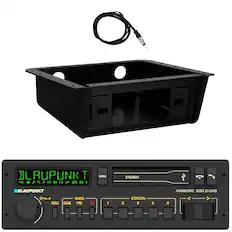 BLAUPUNKT HAMBURG SQM 23 DAB
BAND SRC DAB FM
TA 1 2 STATION 3 4 5