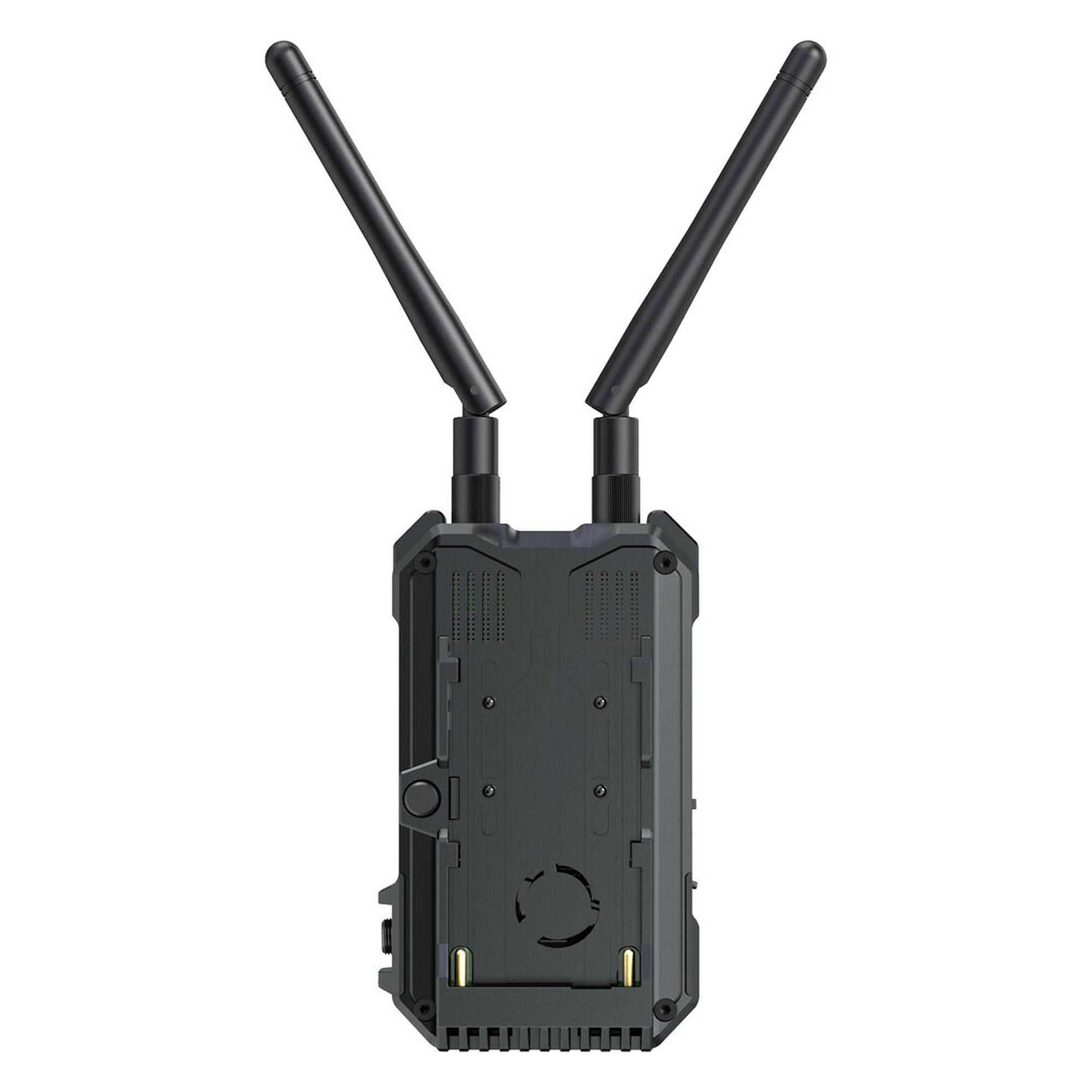 Left. HOLLYLAND - Hollyland Pyro H TX 4K HDMI Wireless Video Transmitter with 2x 6ft HDMI Cable - Black.