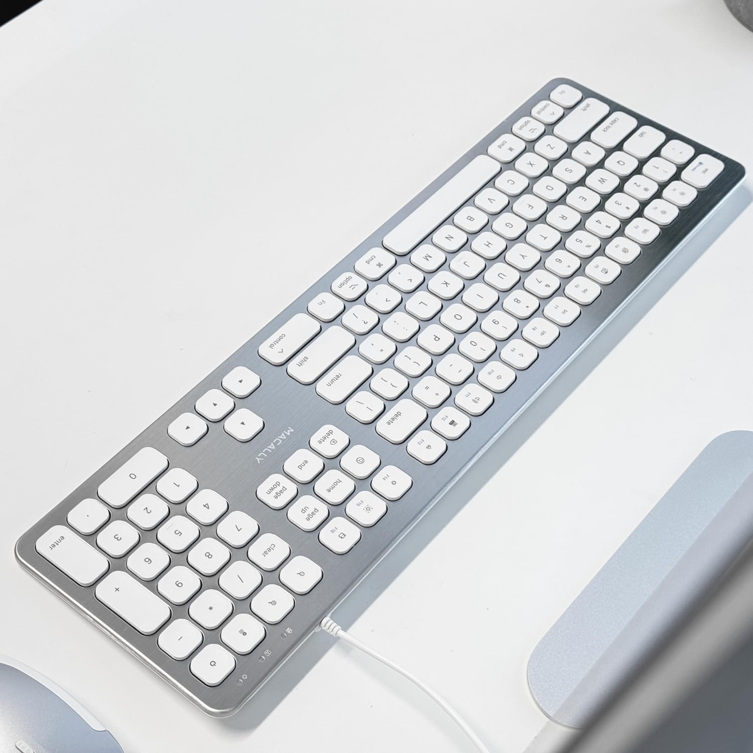 Macally Wired Keyboard for Mac with USB Ports for Mouse Compatible