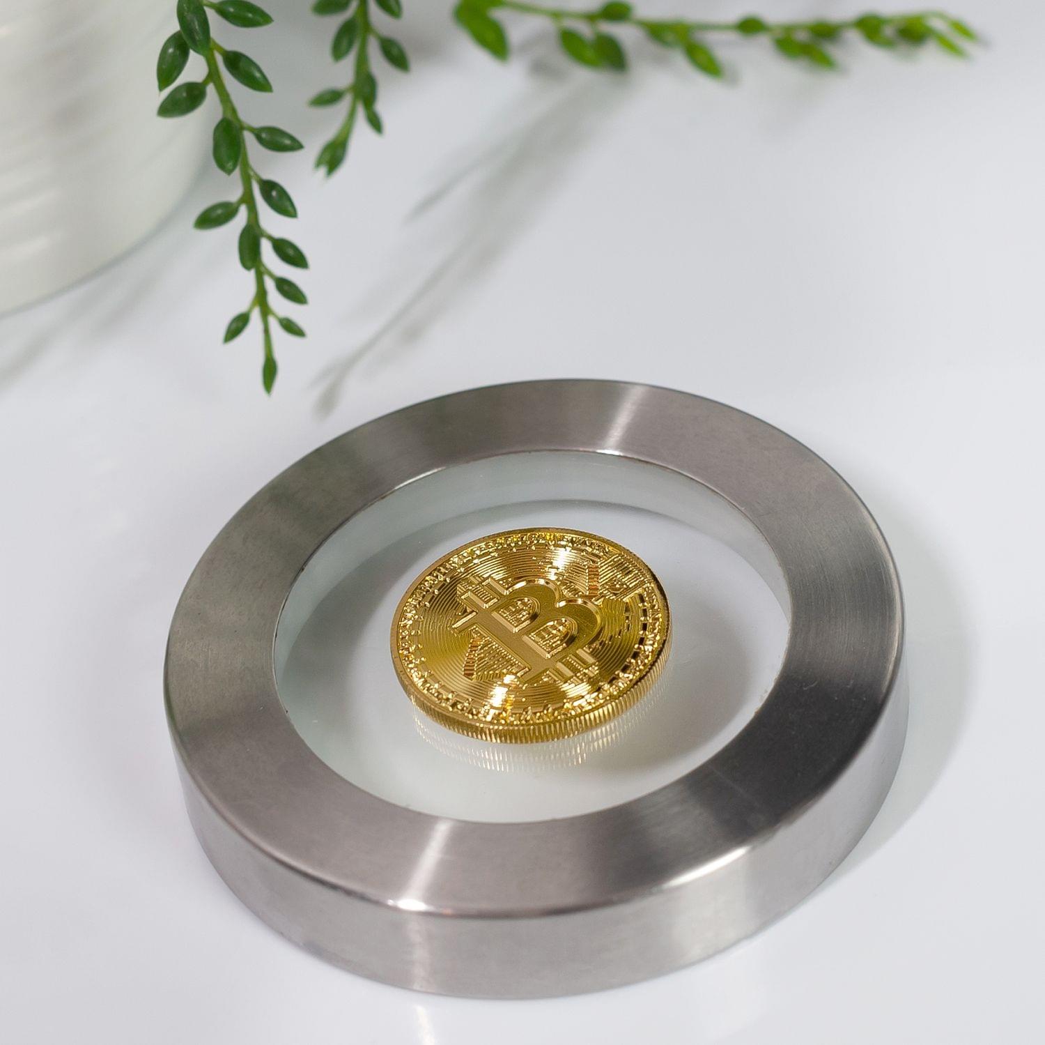 Alt View 3. Toynk - Bitcoin Collectible|Gold Plated Commemorative Blockchain Coin| Collector's Coin - Gold.