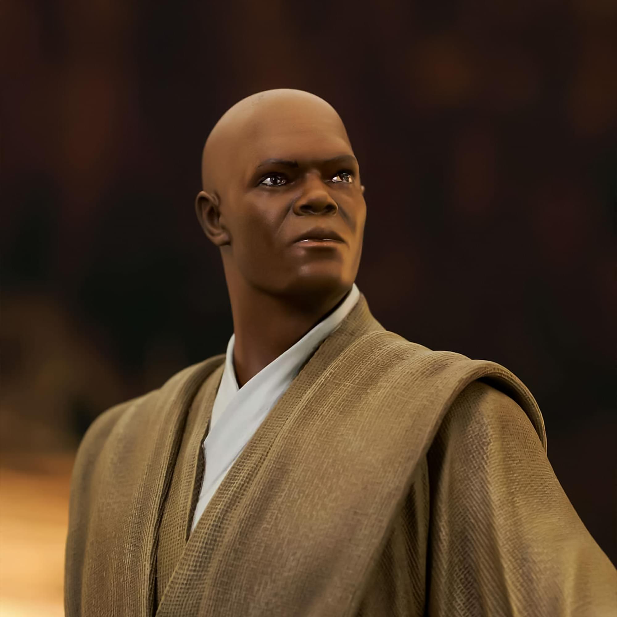 Alt View 4. Diamond Select Toys - Star Wars: Attack of the Clones Mace Windu Premier Collection 1:7 Scale Statue - Multi-Colored.