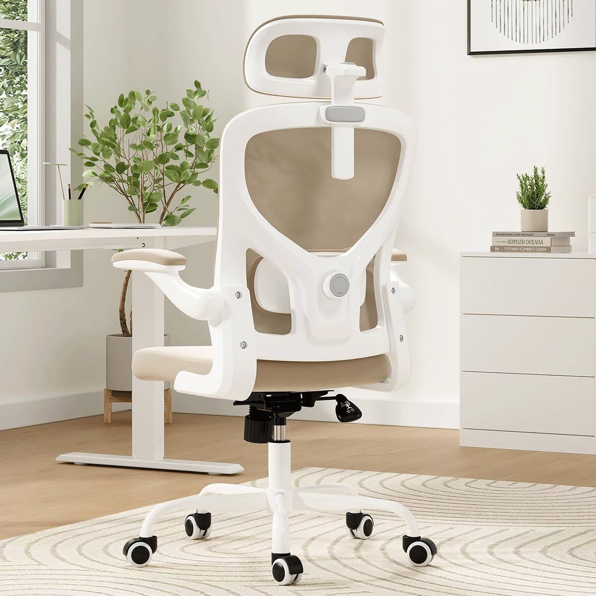 The text on the image is:
"UPOT ONOUIL AW Sn"