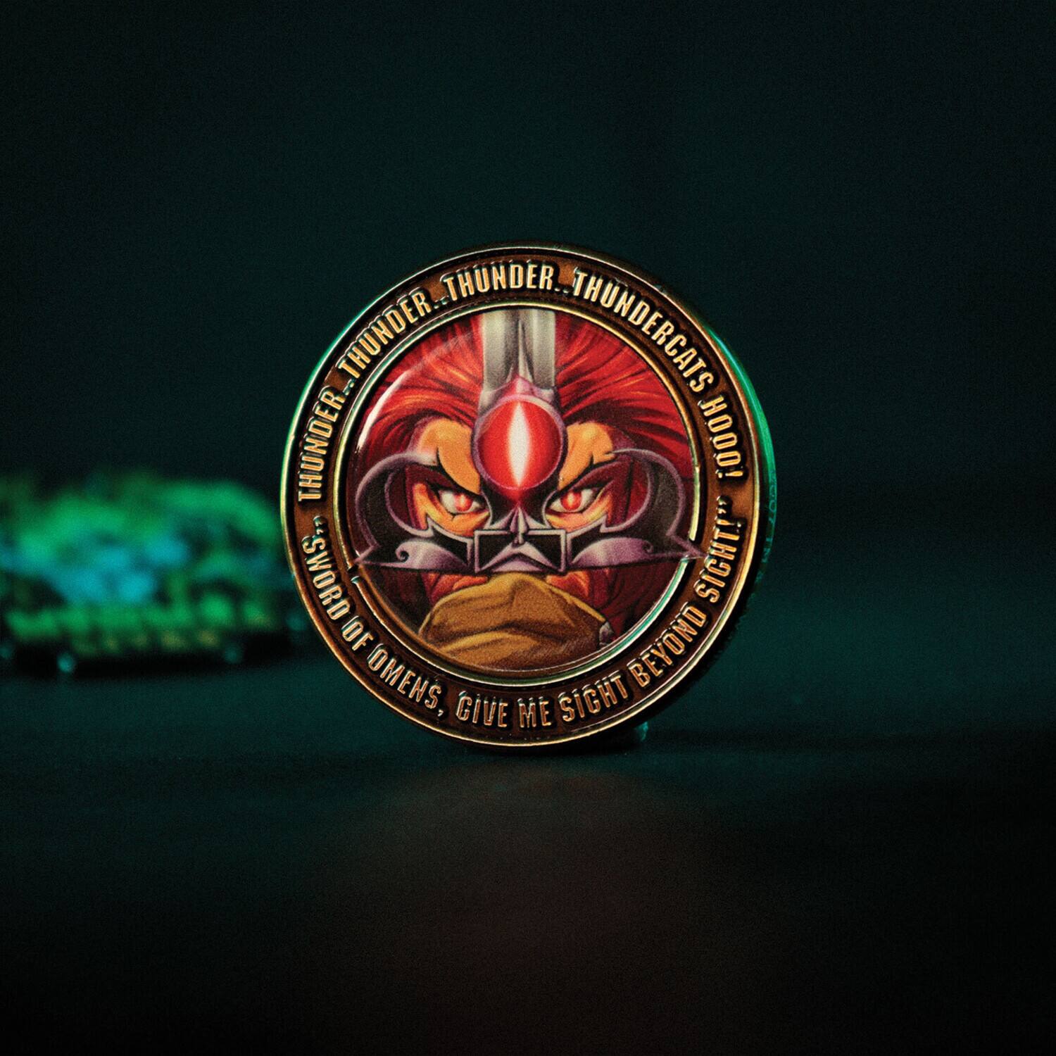 THUNDER... THUNDERCATS HOOO!  
"SWORD SIGHT!"  
"SWORD OF OMENS, GIVE ME SIGHT BEYOND"