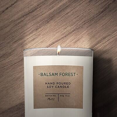 BALSAM FOREST  
HAND POURED SOY CANDLE  
BATCH NO. 1801  
312g 11 oz.