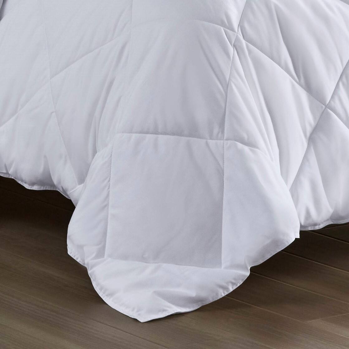 Alt View 3. Gracie Mills - Gracie Mills Brielle Oversized Down Alternative Comforter - White.