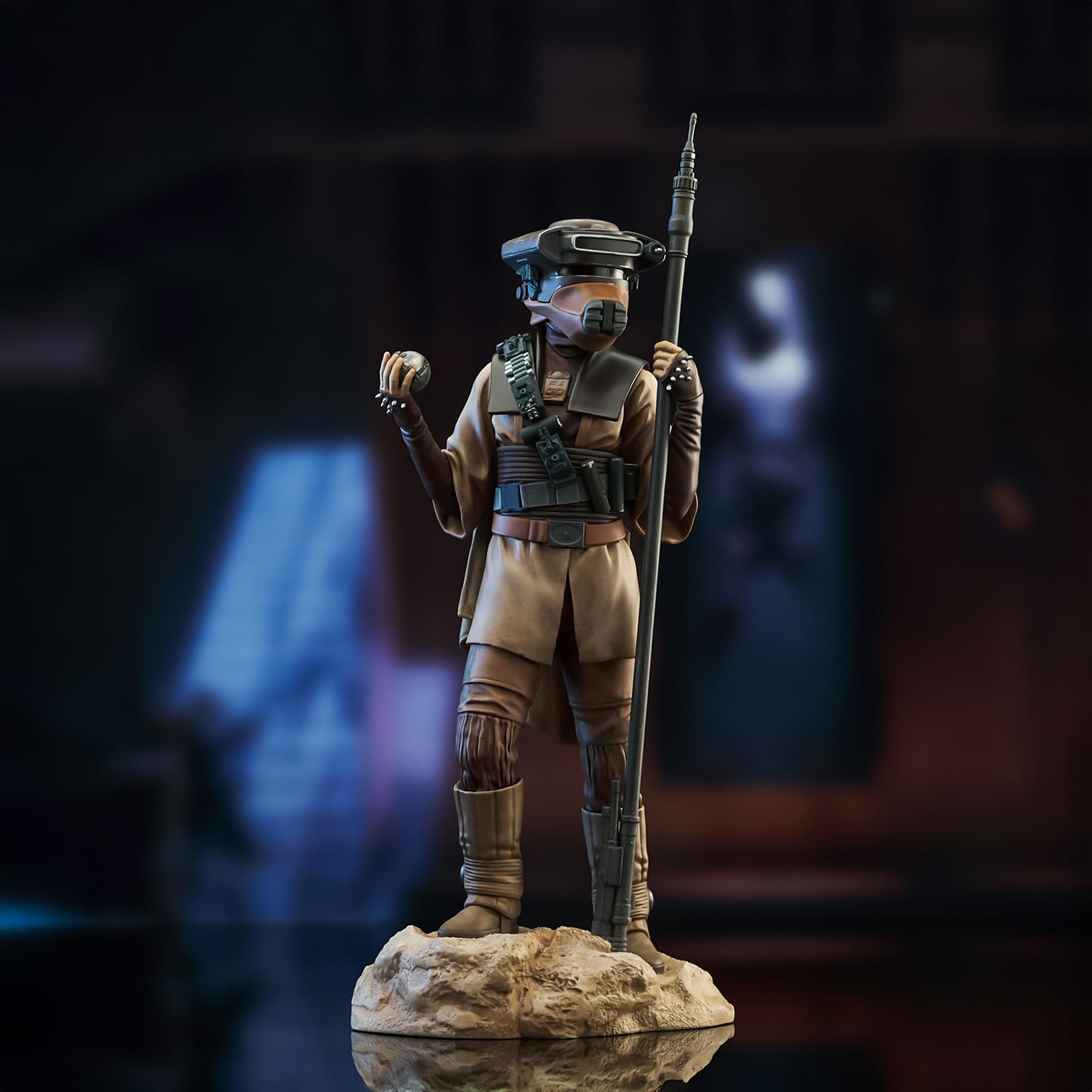 Alt View 3. Diamond Select Toys - Star Wars: Return of the Jedi Leia as Boushh Premier Collection 1:7 Scale Statue - Multi-Colored.