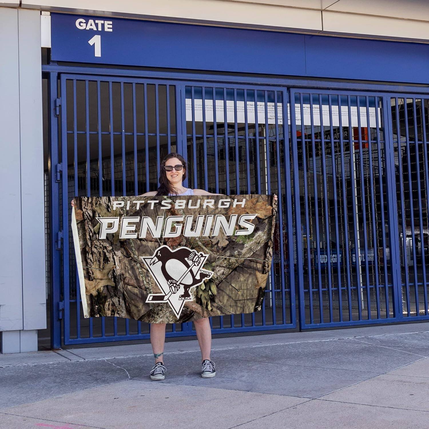 GATE 1  
PITTSBURGH PENGUINS