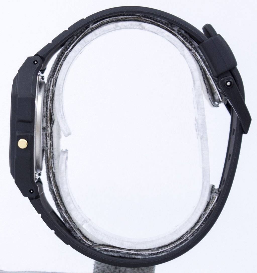 Left. Casio - Digital F-91WG-9S Mens Watch Alarm Chronograph Micro Light Stopwatch 30M - Black.