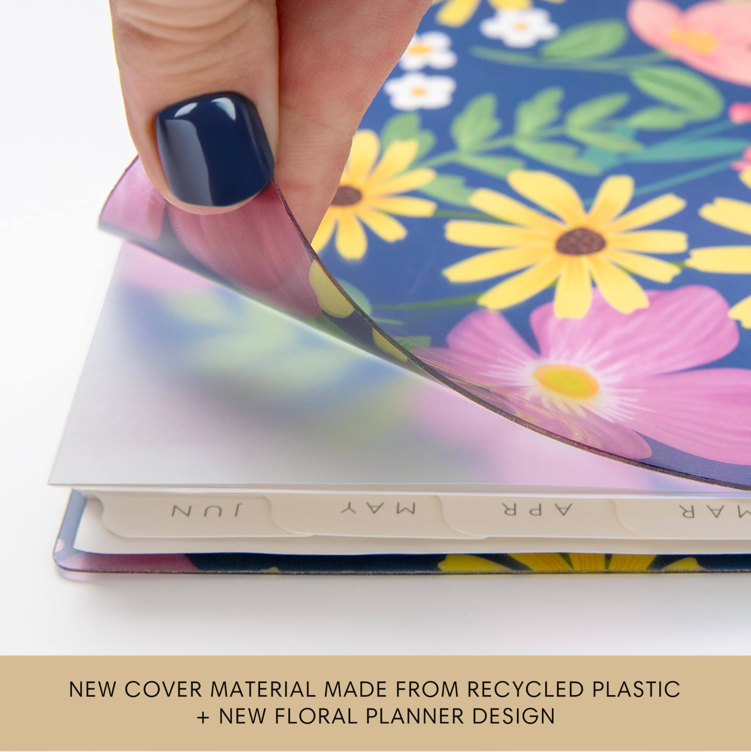 JUN  
MAY  
APR  
MAR  

NEW COVER MATERIAL MADE FROM RECYCLED PLASTIC + NEW FLORAL PLANNER DESIGN