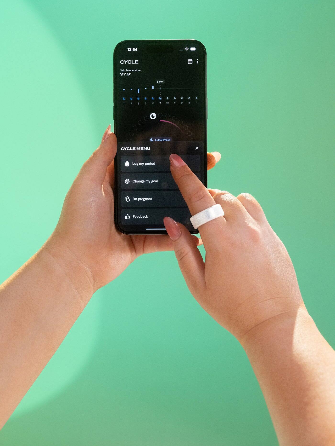 13:54  
CYCLE  
Skin Temperature 97.9°F  
-4.00°  

CYCLE MENU  
Log my period  
Change my goal  
I'm pregnant  
Feedback  

Luteal Phase