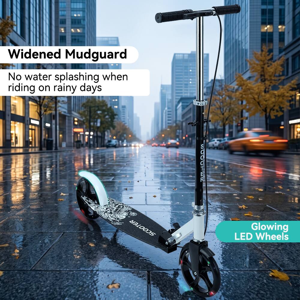 Widened Mudguard  
No water splashing when riding on rainy days  

SCOOTER  
SCOOTER  

Glowing LED Wheels