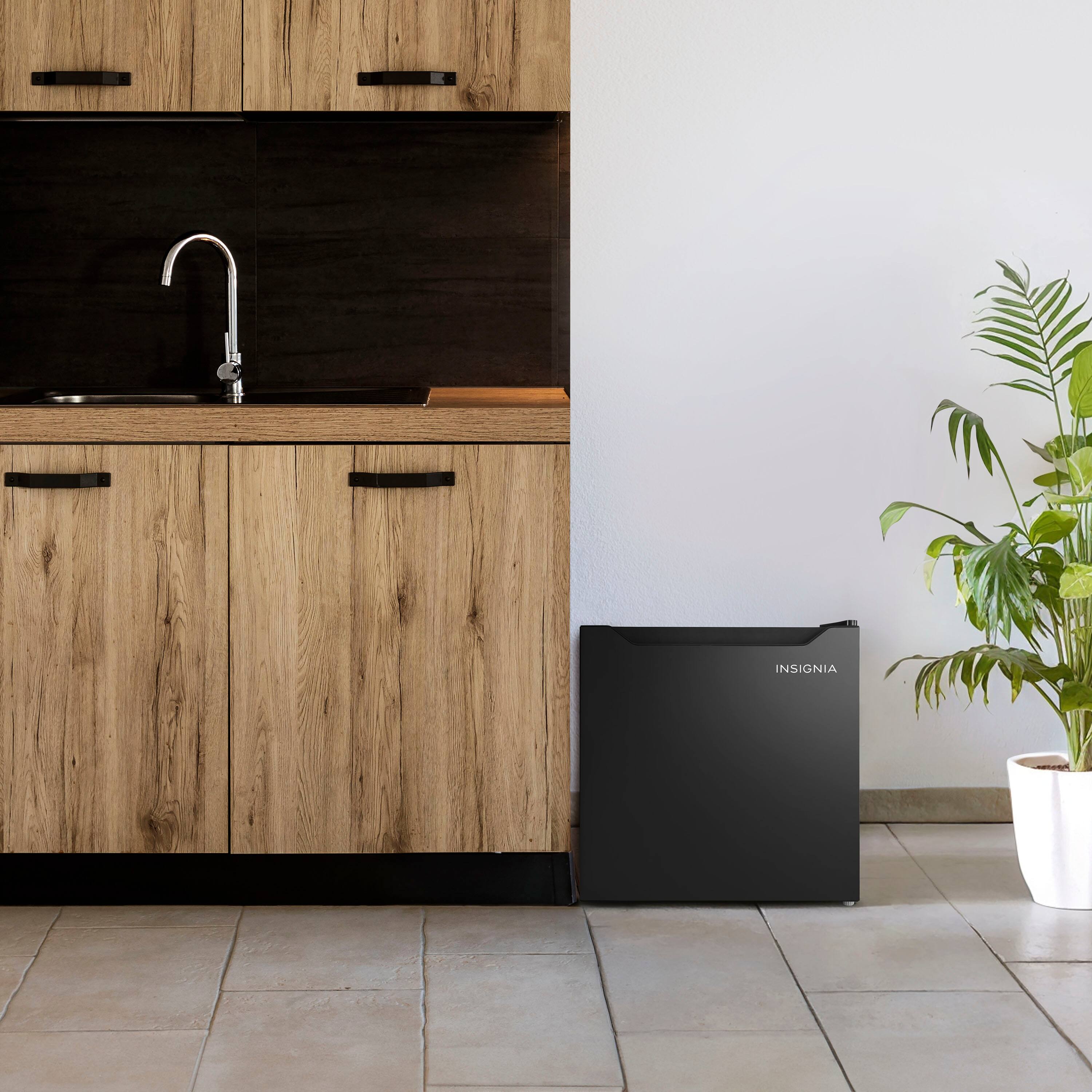 Alt View 9. Insignia™ - 1.7 Cu. Ft. Mini Fridge with Door Storage and ENERGY STAR Certification - Black.