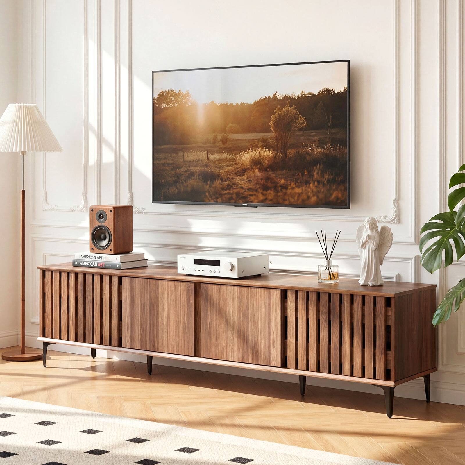 AMERICAN ART  
AMERICAN ART  
AMERICAN ART