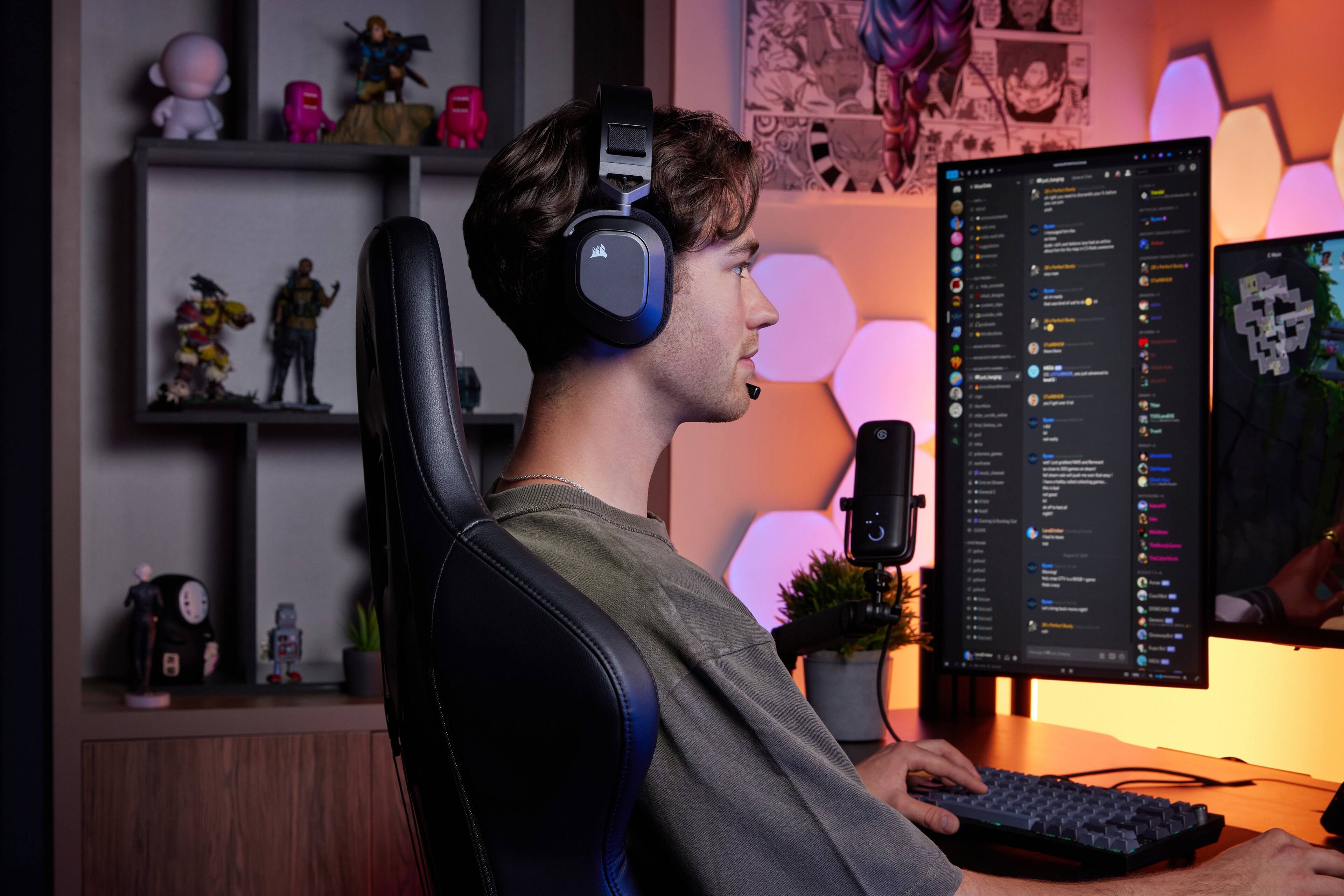 Alt View 21. CORSAIR - HS80 MAX WL Gaming Headset for PC, Mac, PS5, PS4, and Mobile - Steel Gray.