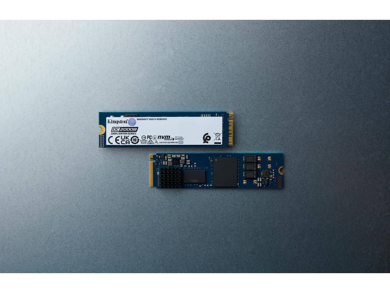 Kingston DC2000  
Data Center Series  
WARRANTY VOID IF REMOVED  
UK SERIES  
10  
CE  
FC  
nvm  
PO  
1000GB  
CA-NVME-SSD-1000GB  
CA-NVME-SSD-1000GB  
CECA