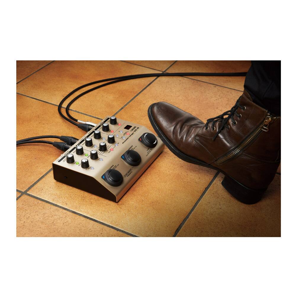 Left. BOSS - BOSS VE-8 Guitar Channel Create Harmonies Simple to Use Acoustic Singer Pedal.