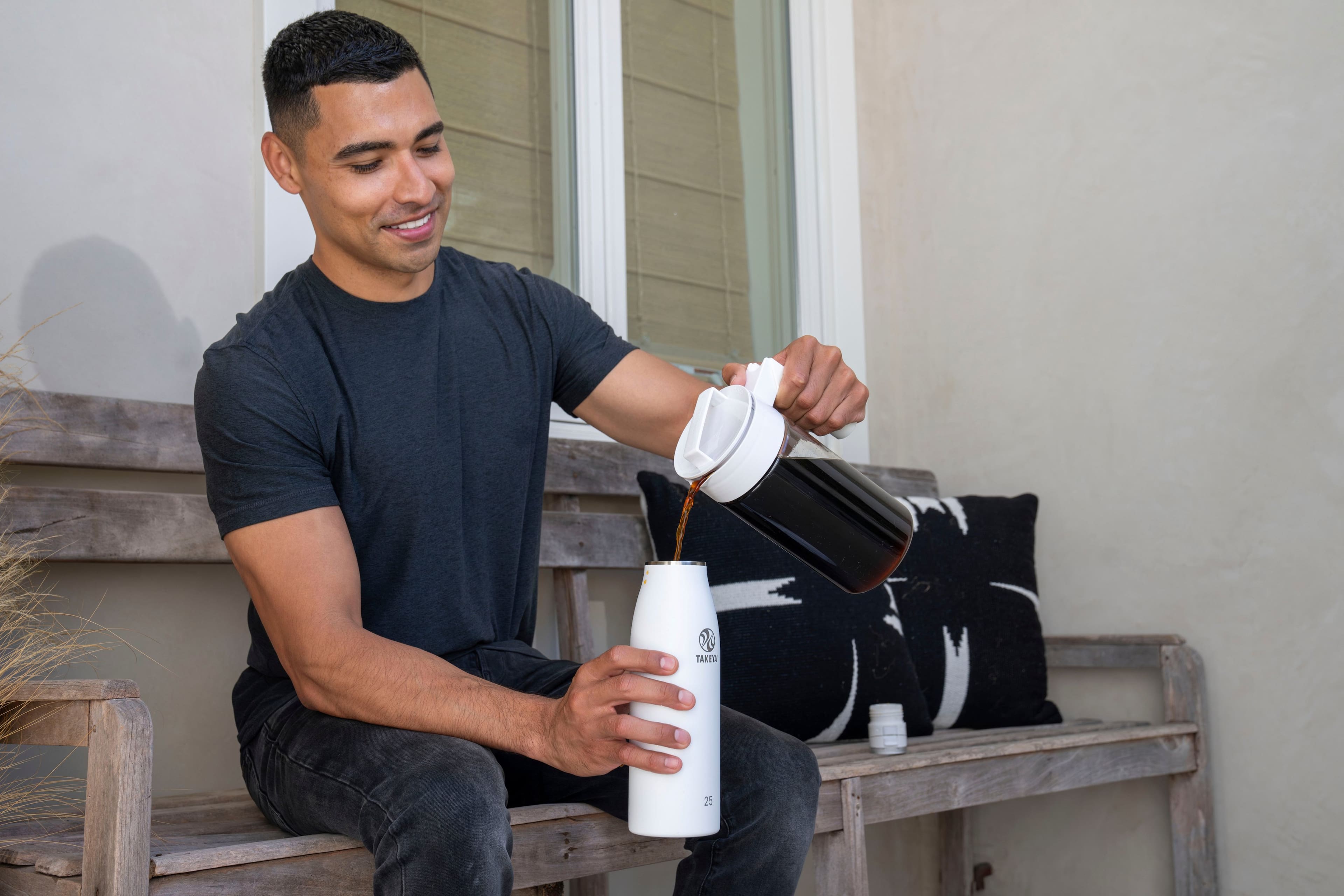 Alt View 14. Takeya - Traveler 25-oz. Leakproof Flip-Lock Mug - Arctic.