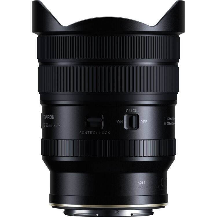 TAMRON 20mm F2.8  
CONTROL LOCK  
CLICK ON/OFF  
T: 0.25m/70in  
W: 0.18m/7.2in  
A084 MADE