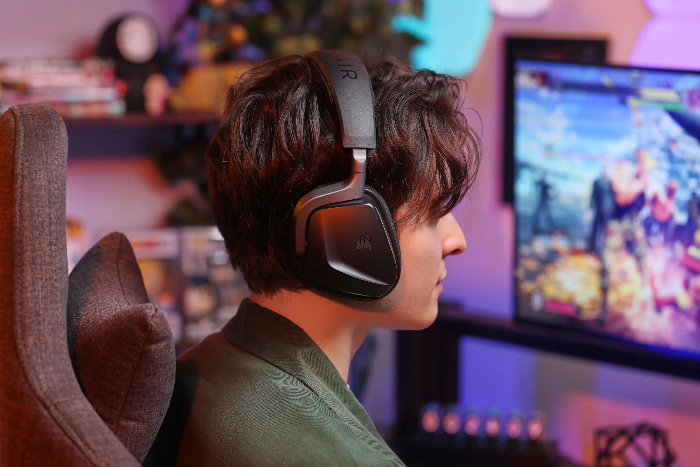 Alt View 15. CORSAIR - VOID v2 MAX WIRELESS Gaming Headset - Black.