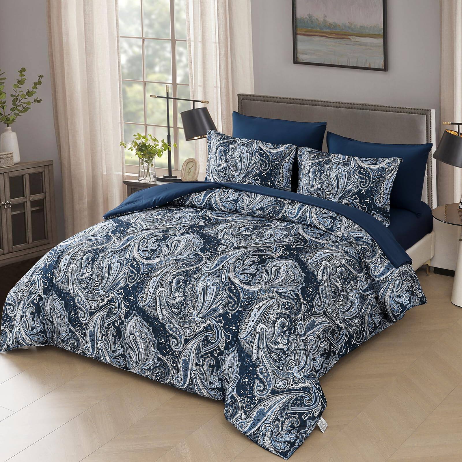 Left. Comfort Essence - Paisley Comforter Set 7 Piece Bed In A Bag Boho Pattern Soft Lightweight Microfiber Reversible Bedding For - Red-Queen.