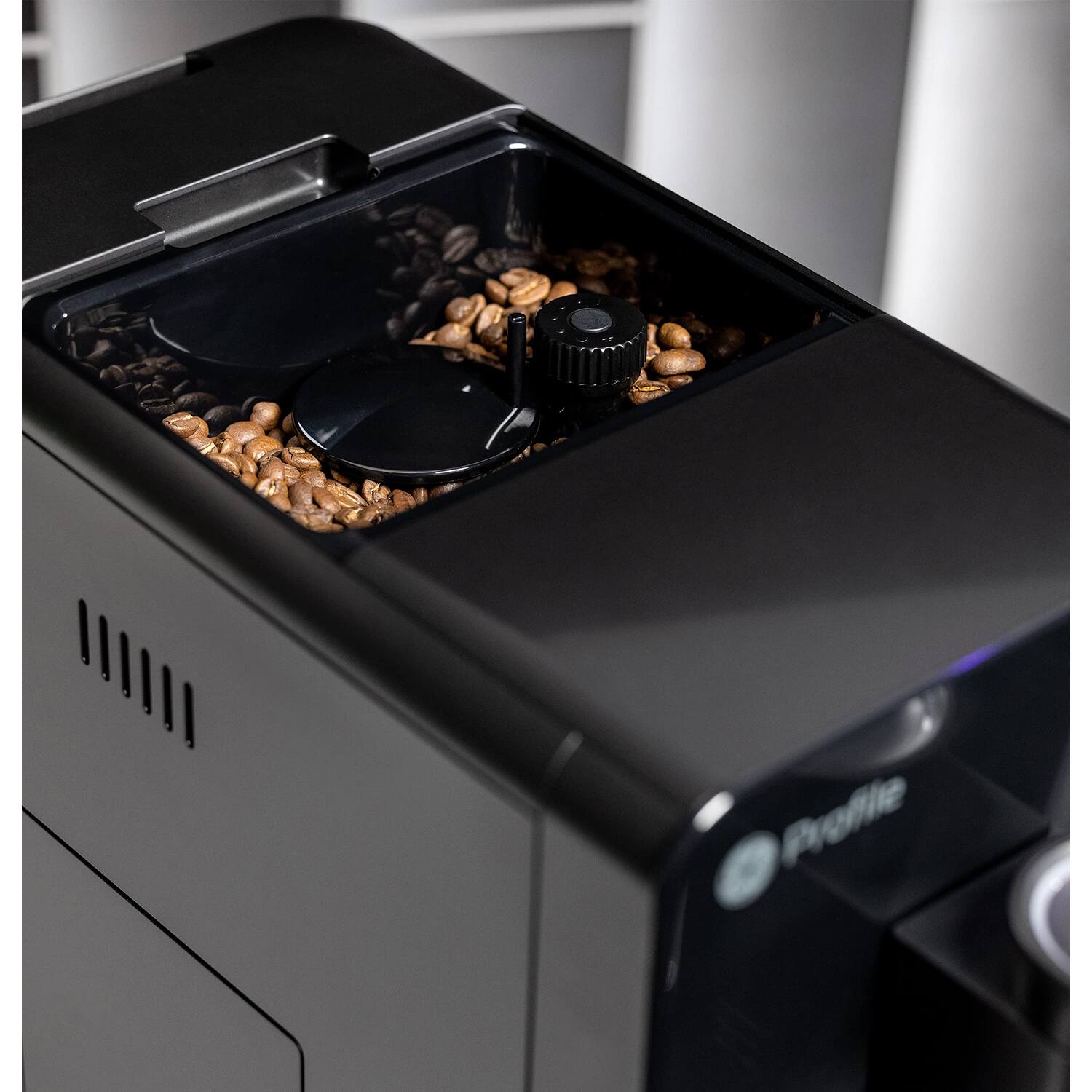 Alt View 3. GE - Profile Automatic Espresso Machine, One-Touch Brew P7CEBAS6RBB - Black.