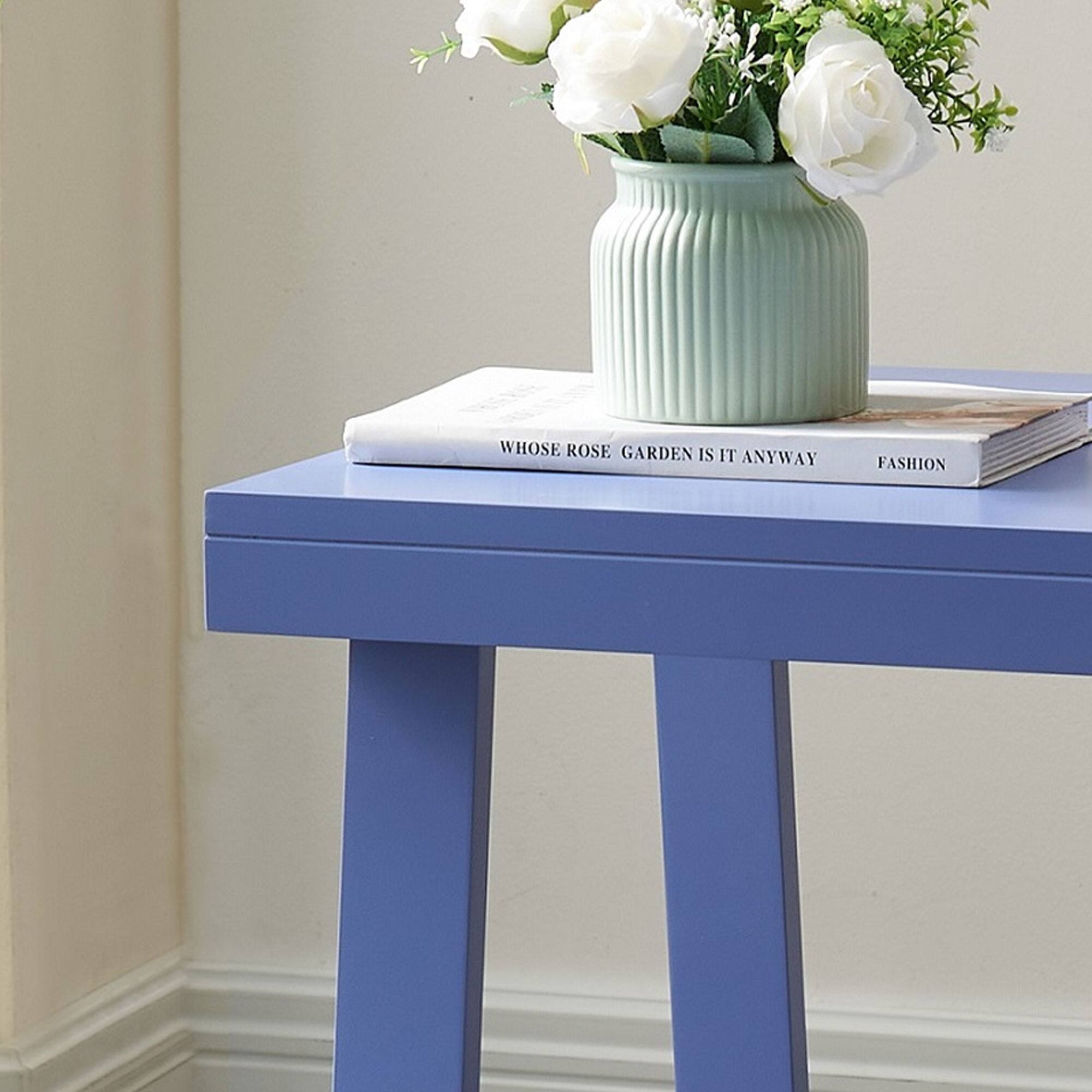 Whose Rose Garden Is It Anyway  
Fashion