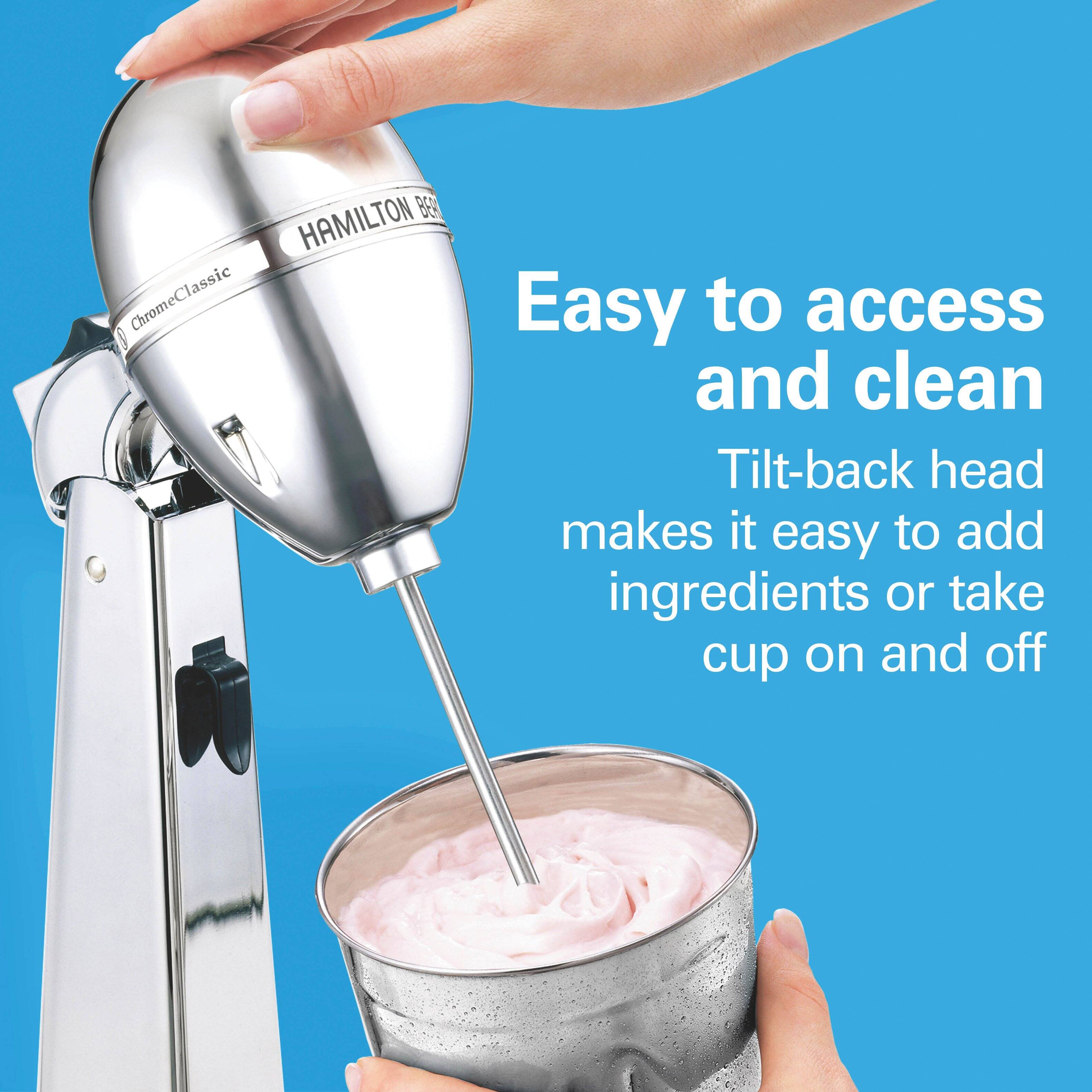 Easy to access and clean  
Tilt-back head makes it easy to add ingredients or take cup on and off