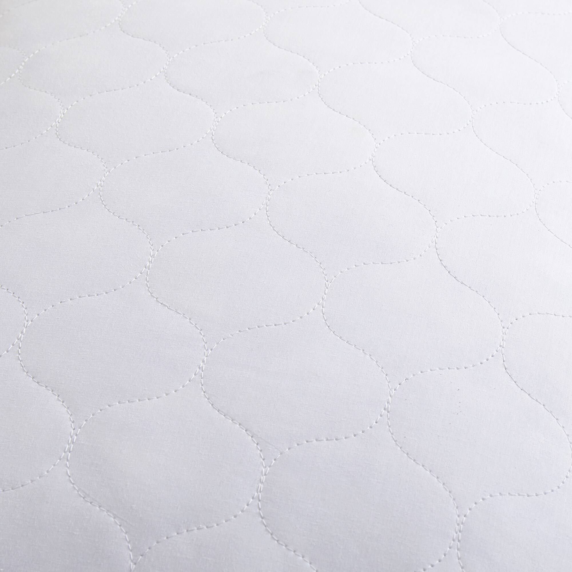 Left. Peace Nest - Peace Nest Medium Firm Goose Feather Down Pillow with Quilted Cotton Cover Set of 2 - White.