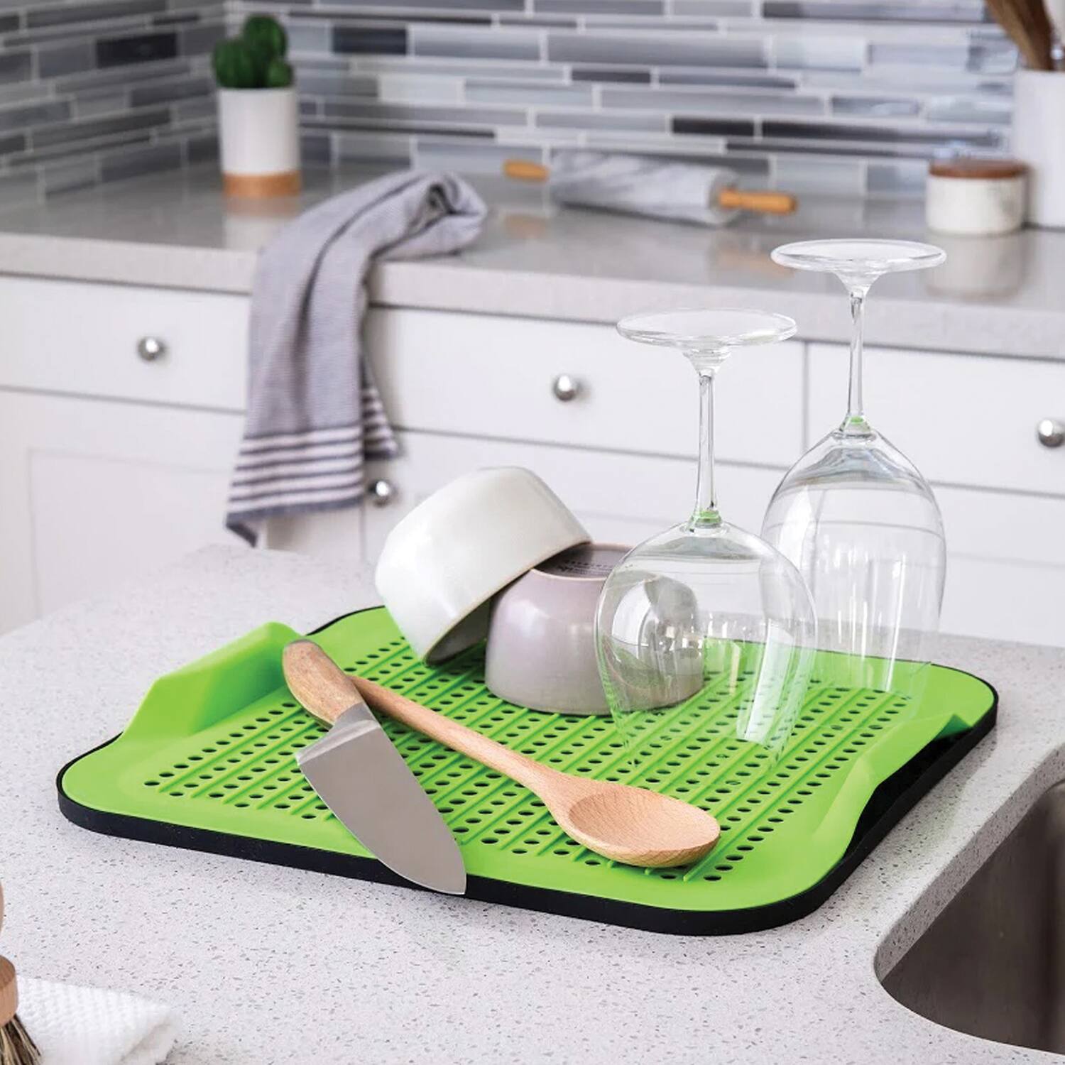 Angle. Better Houseware - Better Houseware 3420/g 2-piece Silicone Drying Mat (black/green) - green.