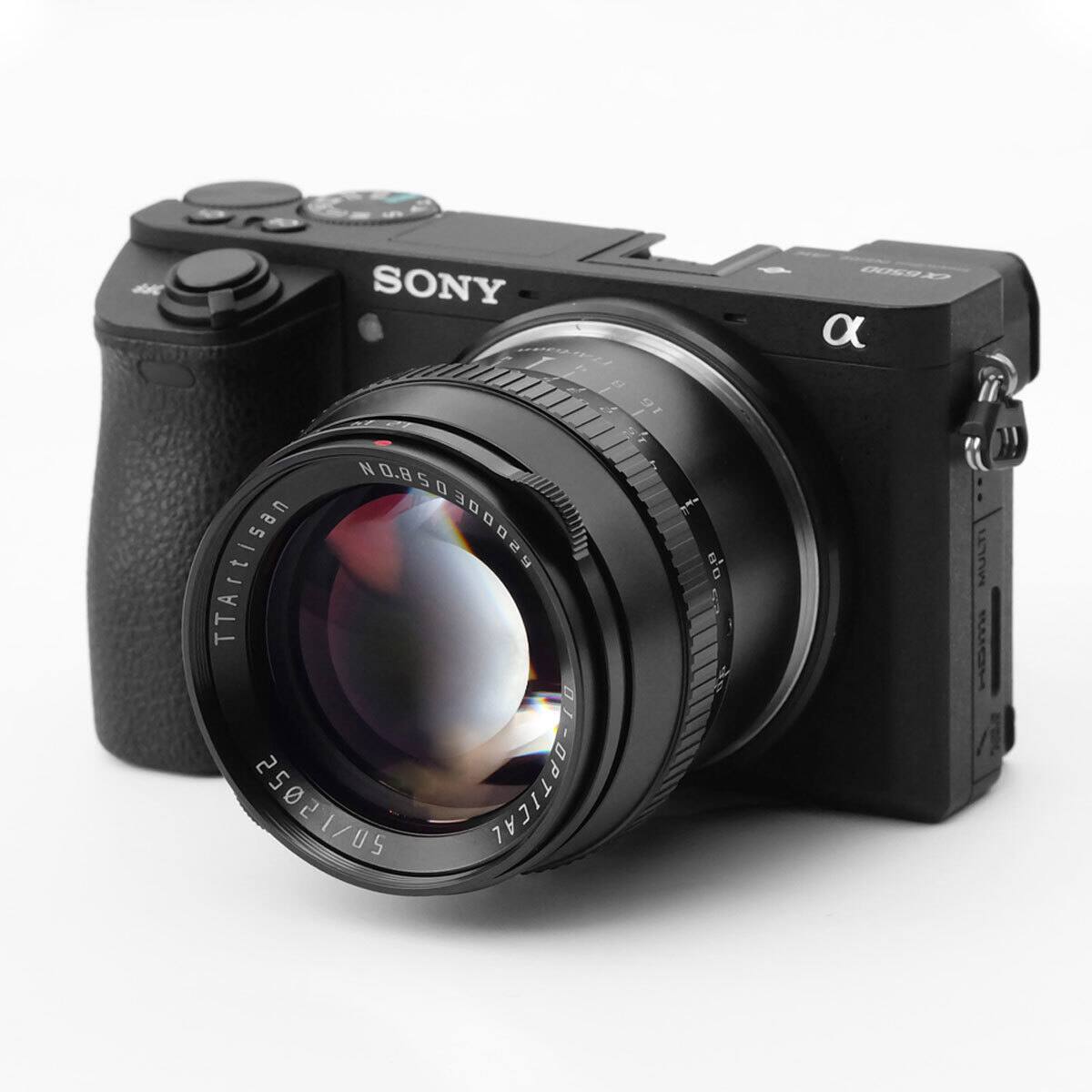 SONY α  
TTArtisan  
NO.0850300024  
25021/05  
PUCOPTICAL  
009D  
MULTI