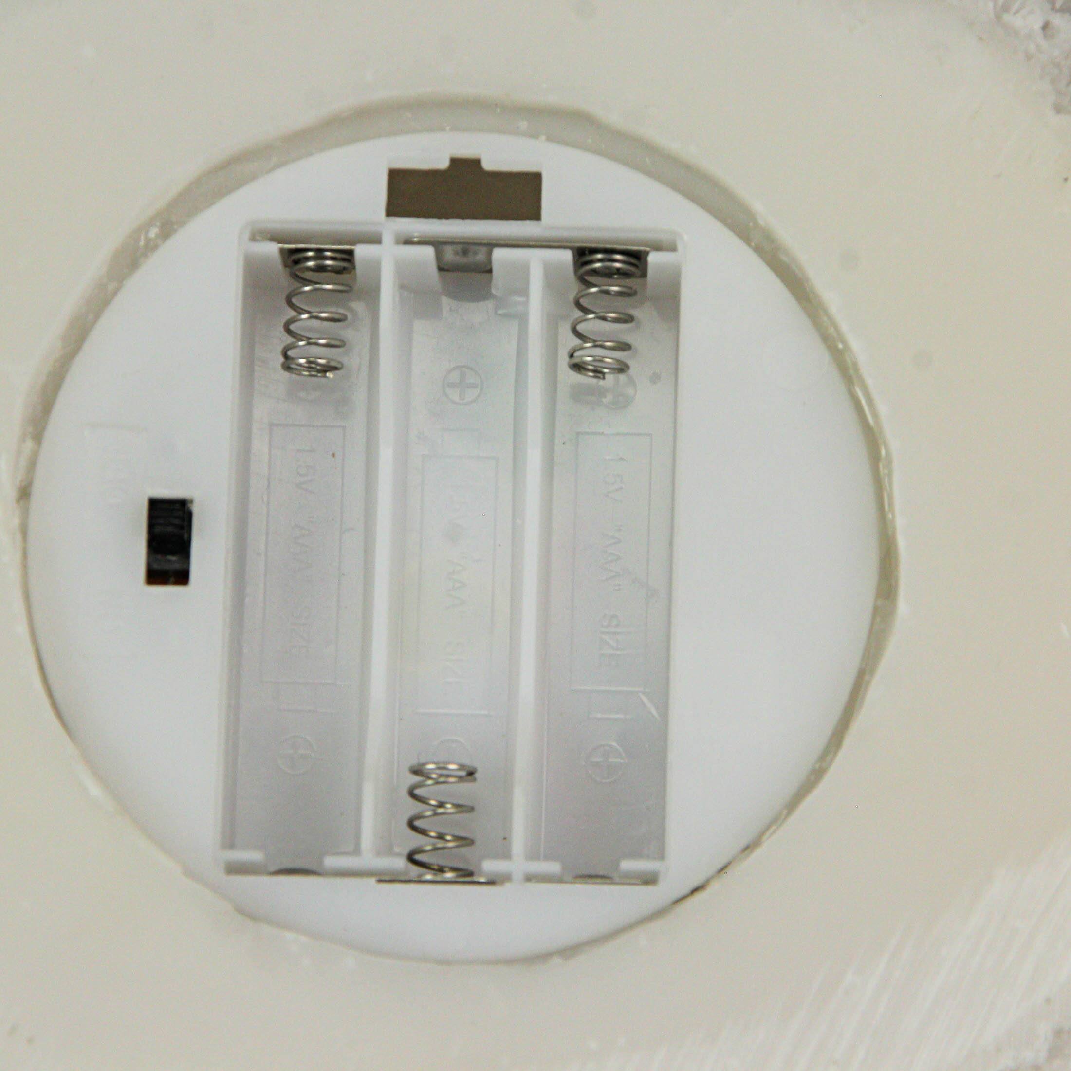 B 5V AAA AZIS + AAA SIZ W u 1.5V VV. SIZE -