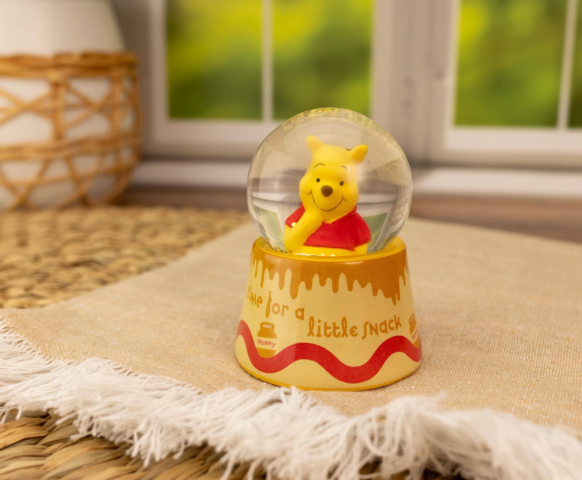 "Time for a little snack, Hunny"