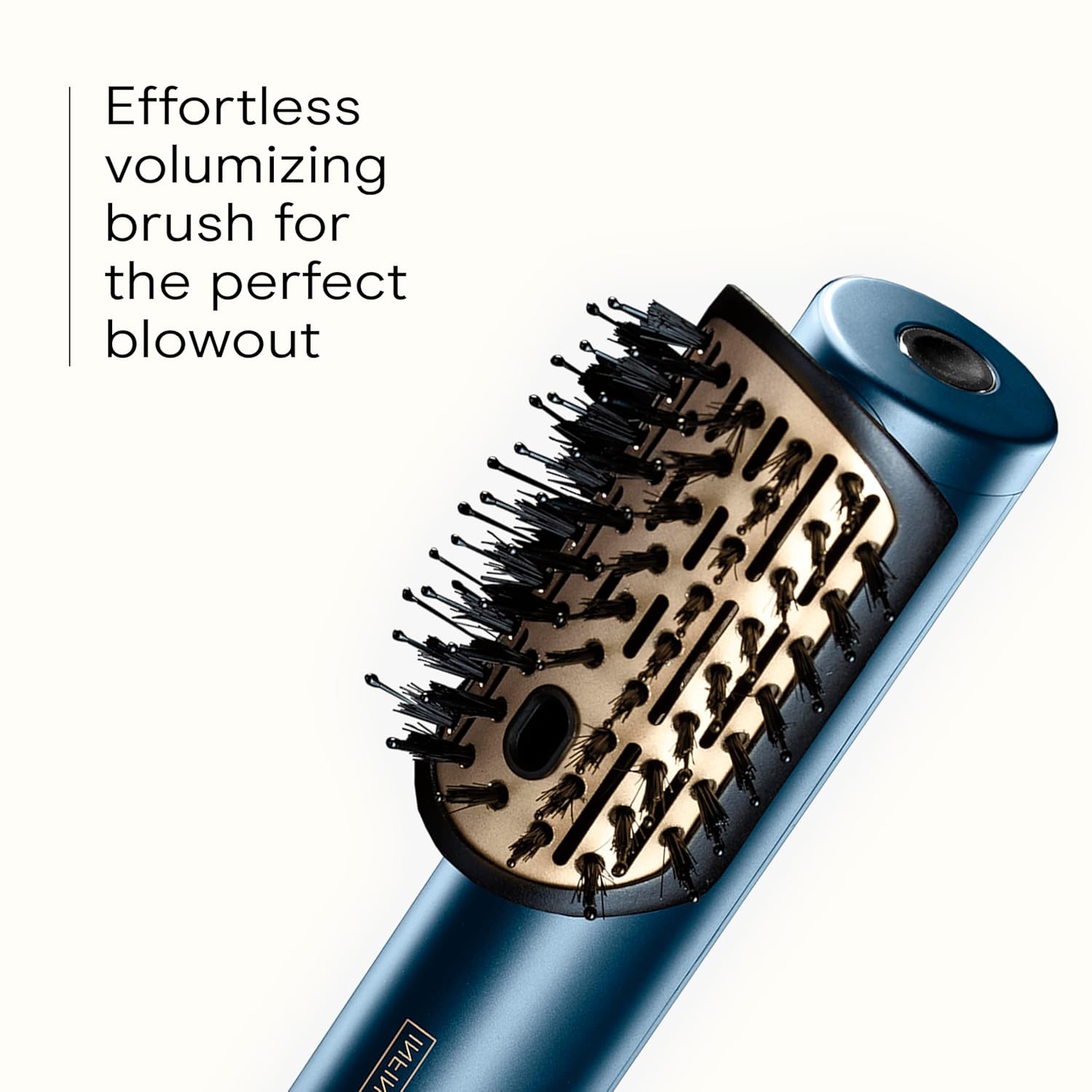 Effortless volumizing brush for the perfect blowout