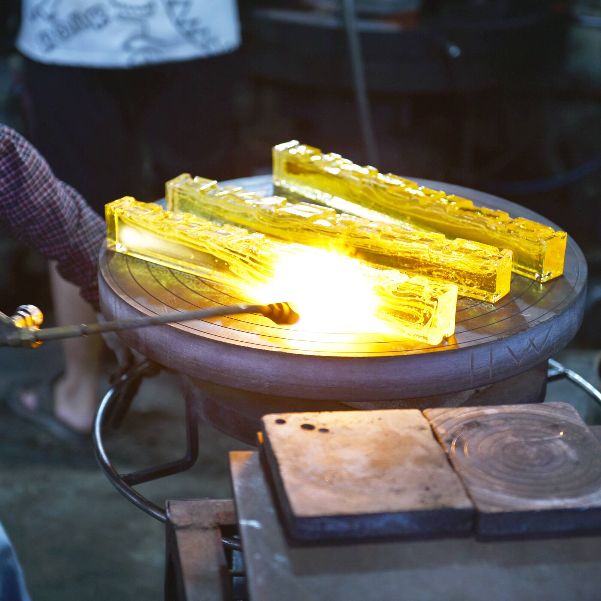 Alt View 4. CWI Lighting - Saber Integrated LED Brass Chandelier - Brass.