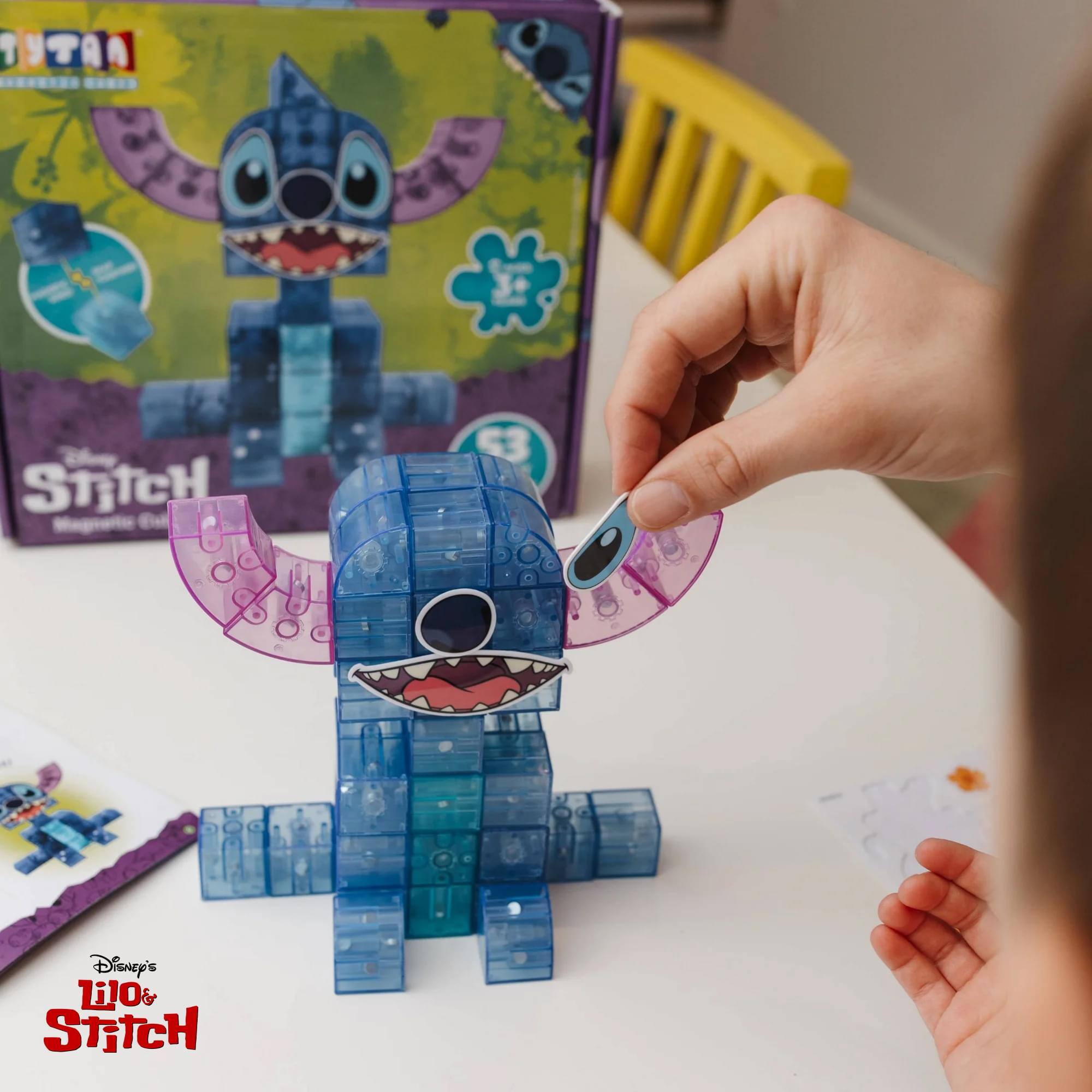 1 AA  
STITCH Magneto 53  
Disney's Lilo & Stitch