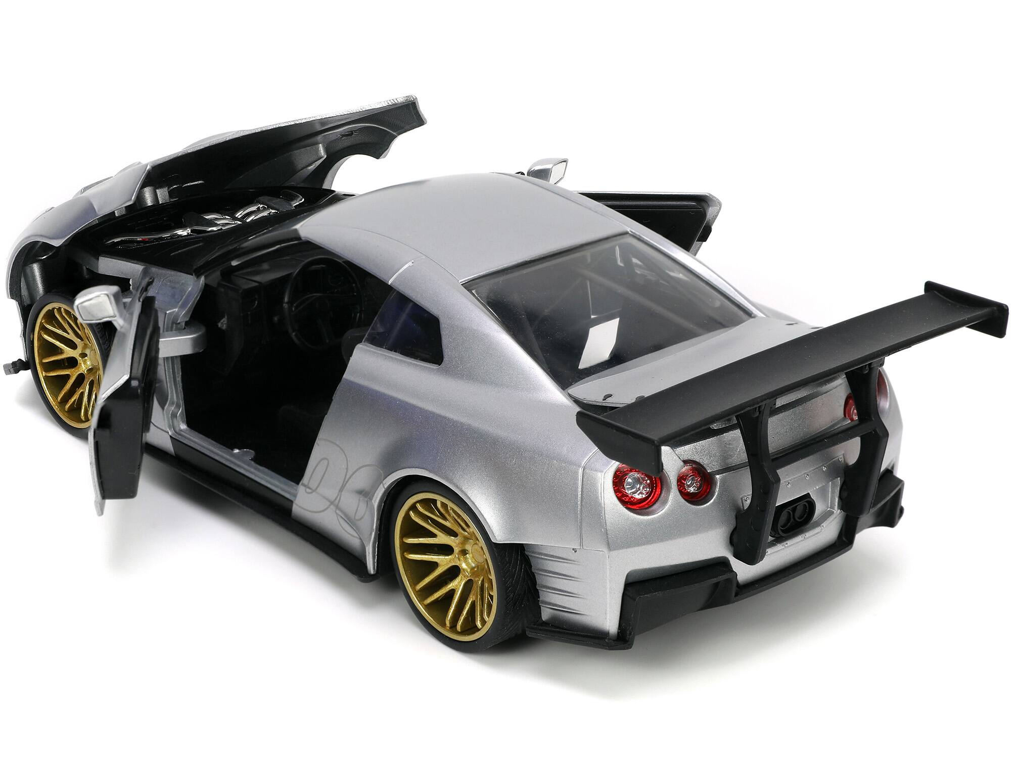 Alt View 2. Jada - 2009 Nissan GT-R (R35) Ben Sopra Silver "I Love the 2000's" Series 1/24 Diecast Model Car by Jada.